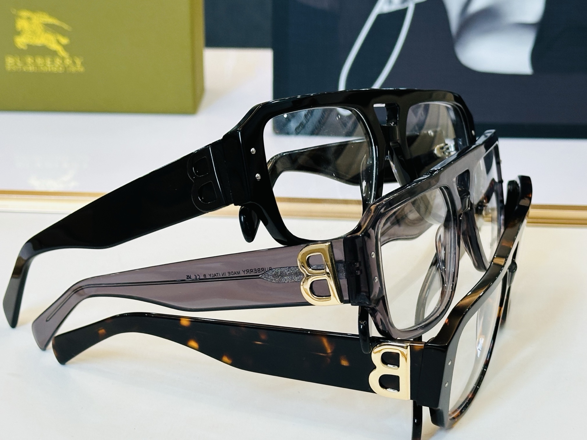 新款 BURBERR*🔻巴家 BE2408 百搭镜架Size：55口18-145 🌲🌲🌲板材框 H多色可