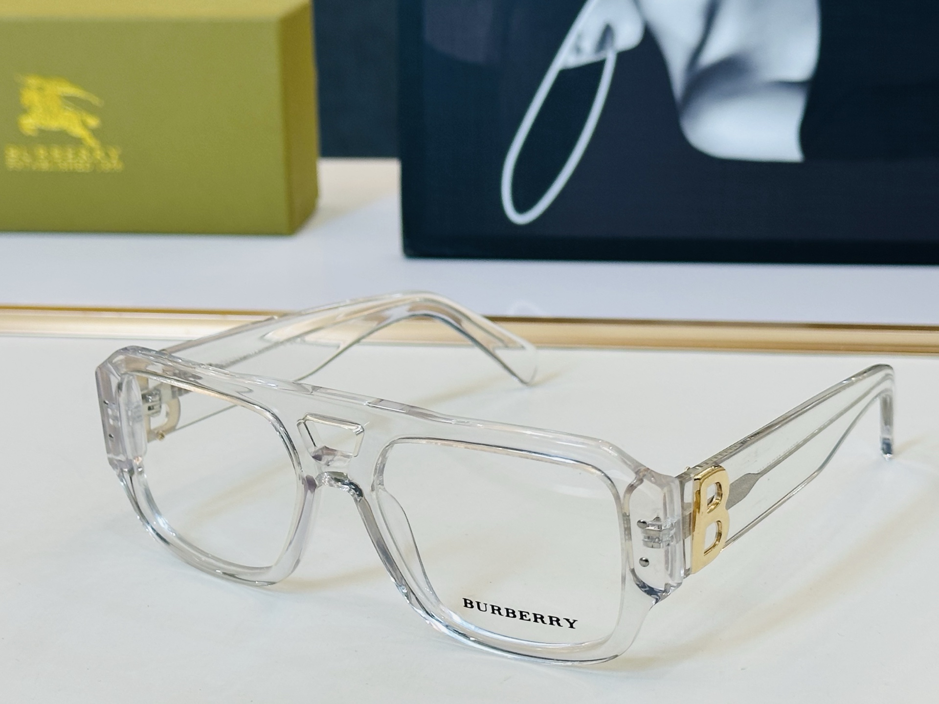 新款 BURBERR*🔻巴家 BE2408 百搭镜架Size：55口18-145 🌲🌲🌲板材框 H多色可