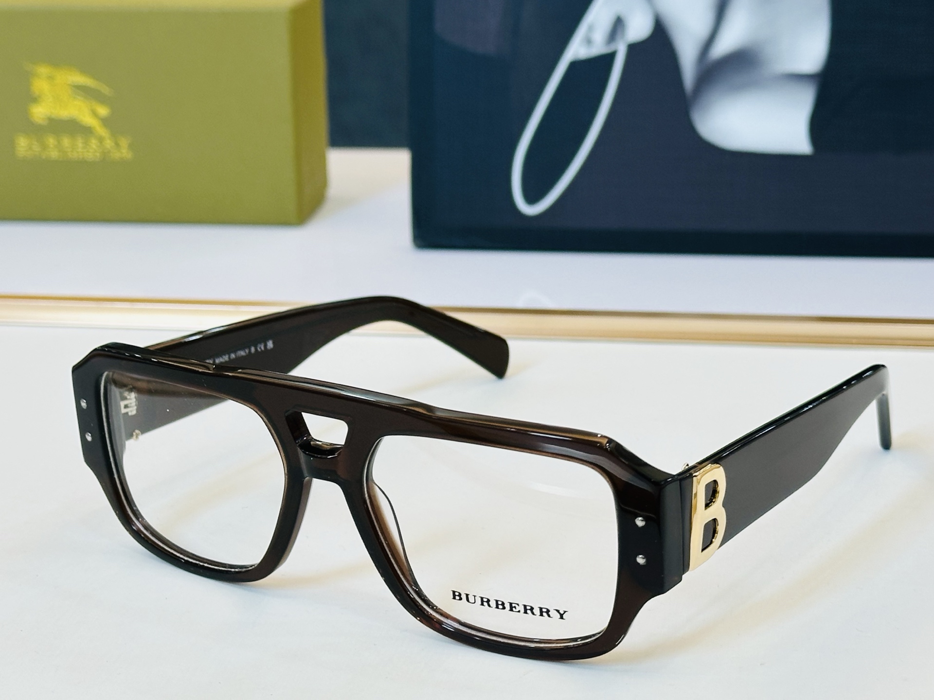 新款 BURBERR*🔻巴家 BE2408 百搭镜架Size：55口18-145 🌲🌲🌲板材框 H多色可