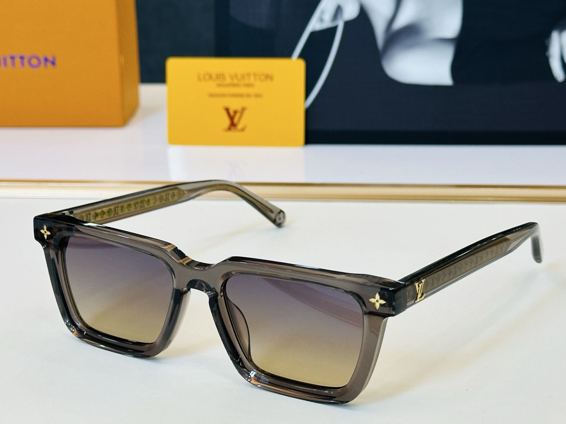 路易家 🎩Z3044 Size：54口19-145 充满活力的 展现独特个性🌟展现大气的你 qj高品质 