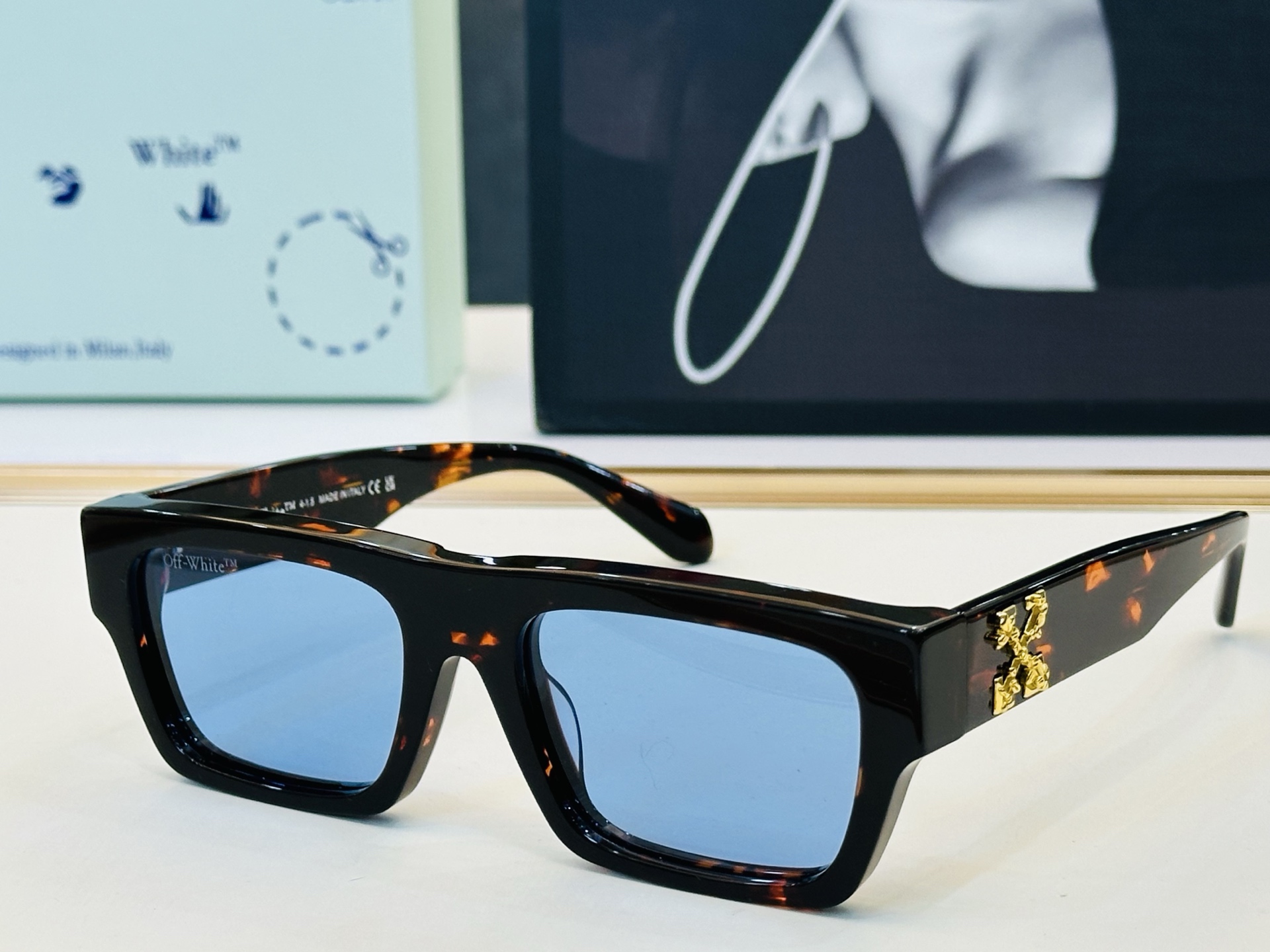 官网款 OFF WHITE MODEL:OERI145 SIZE: 55口19-145 时尚太阳镜 J潮