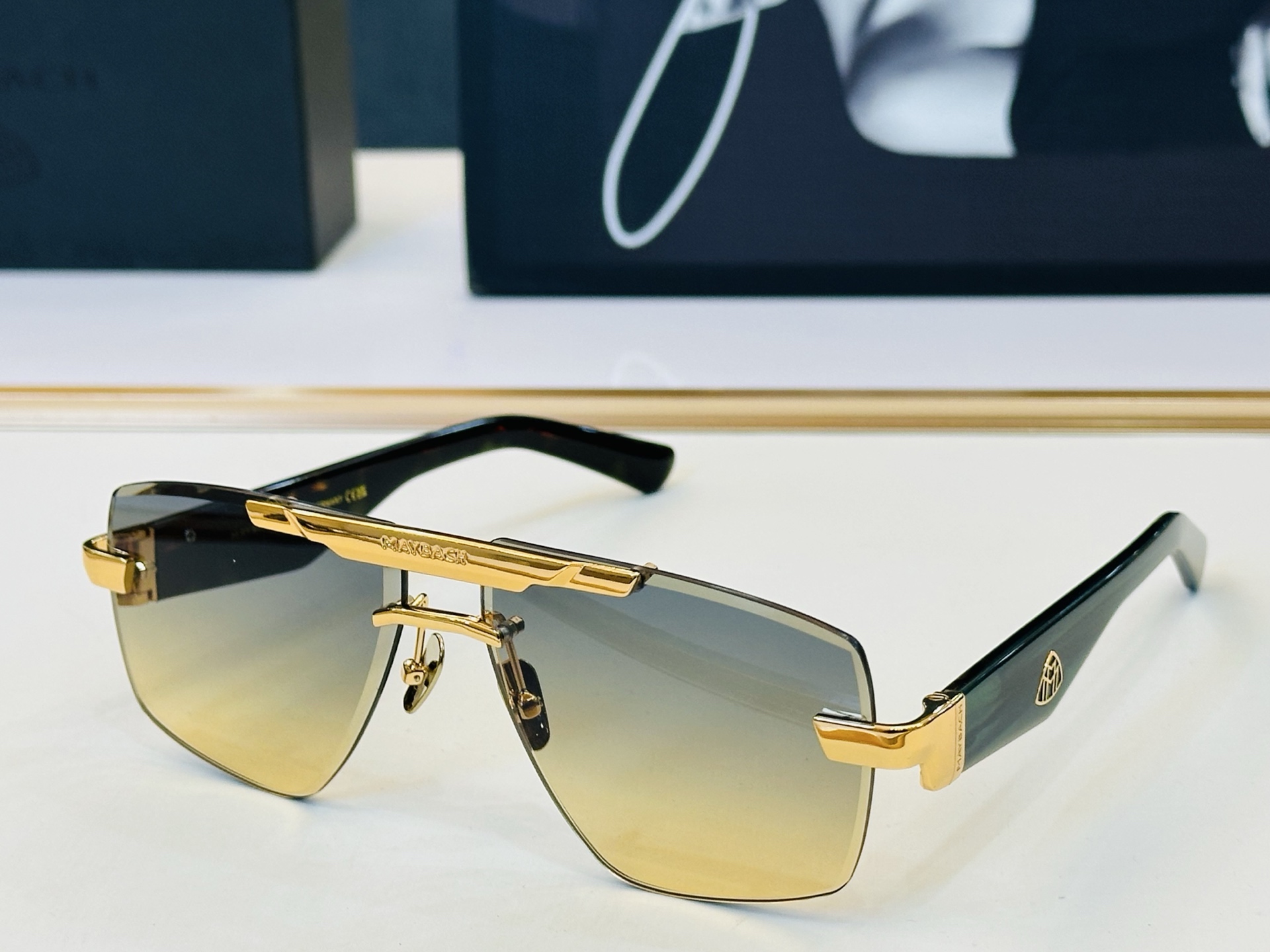 高品质 迈巴赫 🎉🎉做工精美💕💕MAYBAC*H Z1891 Size：61口13-142 质感十足 J