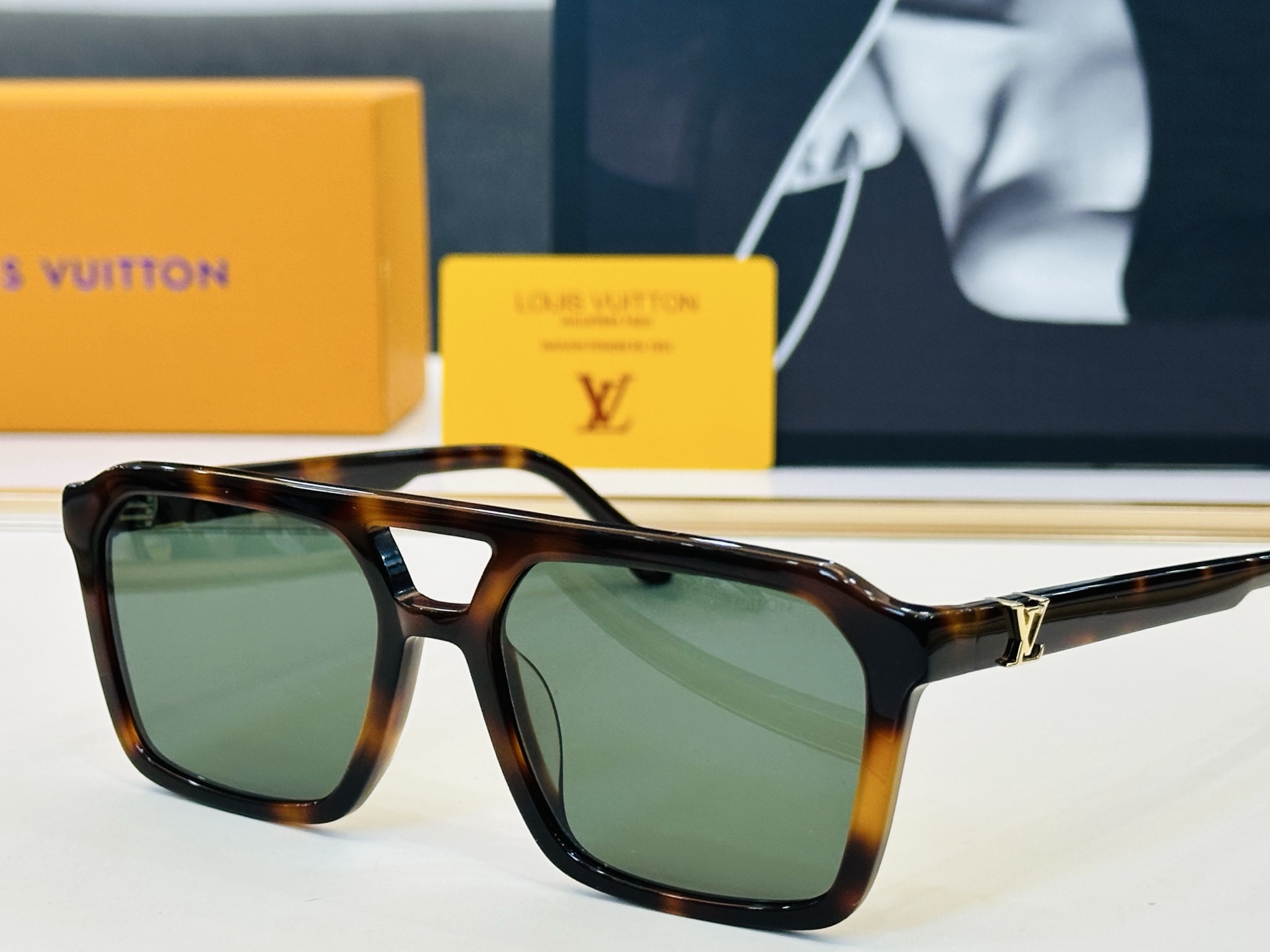 路易家 🎩Z3095U Size：56口18-145 充满活力的 展现独特个性🌟展现大气的你 1S高品质