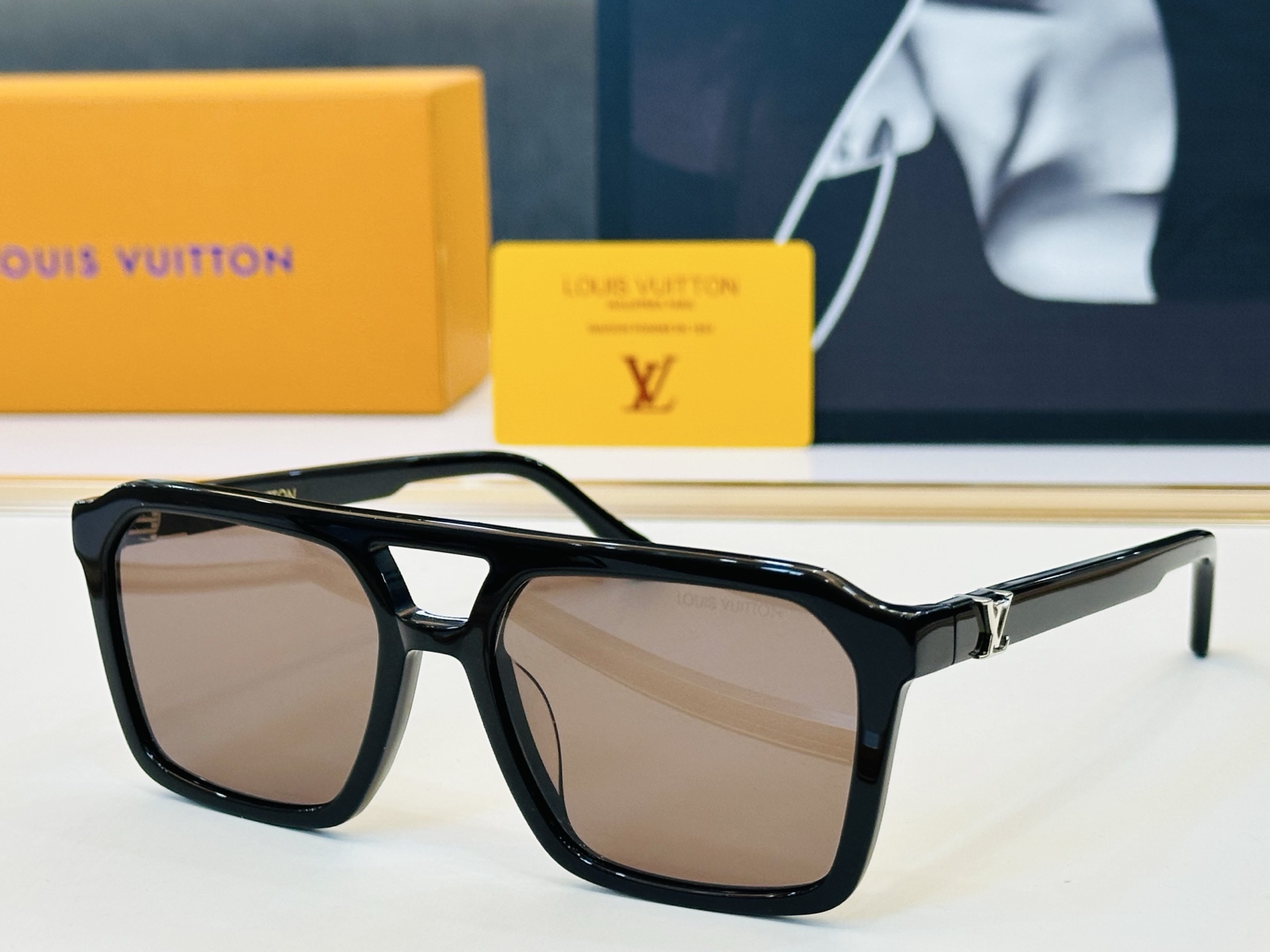 路易家 🎩Z3095U Size：56口18-145 充满活力的 展现独特个性🌟展现大气的你 1S高品质