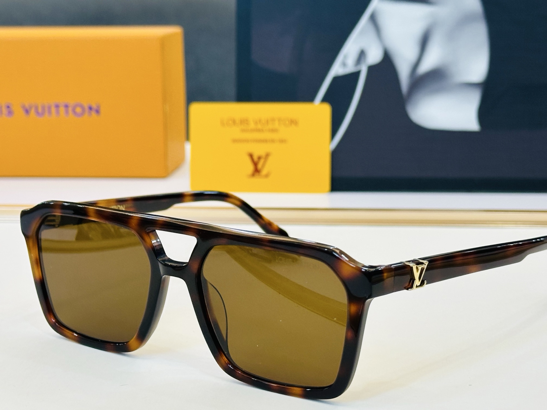 路易家 🎩Z3095U Size：56口18-145 充满活力的 展现独特个性🌟展现大气的你 1S高品质