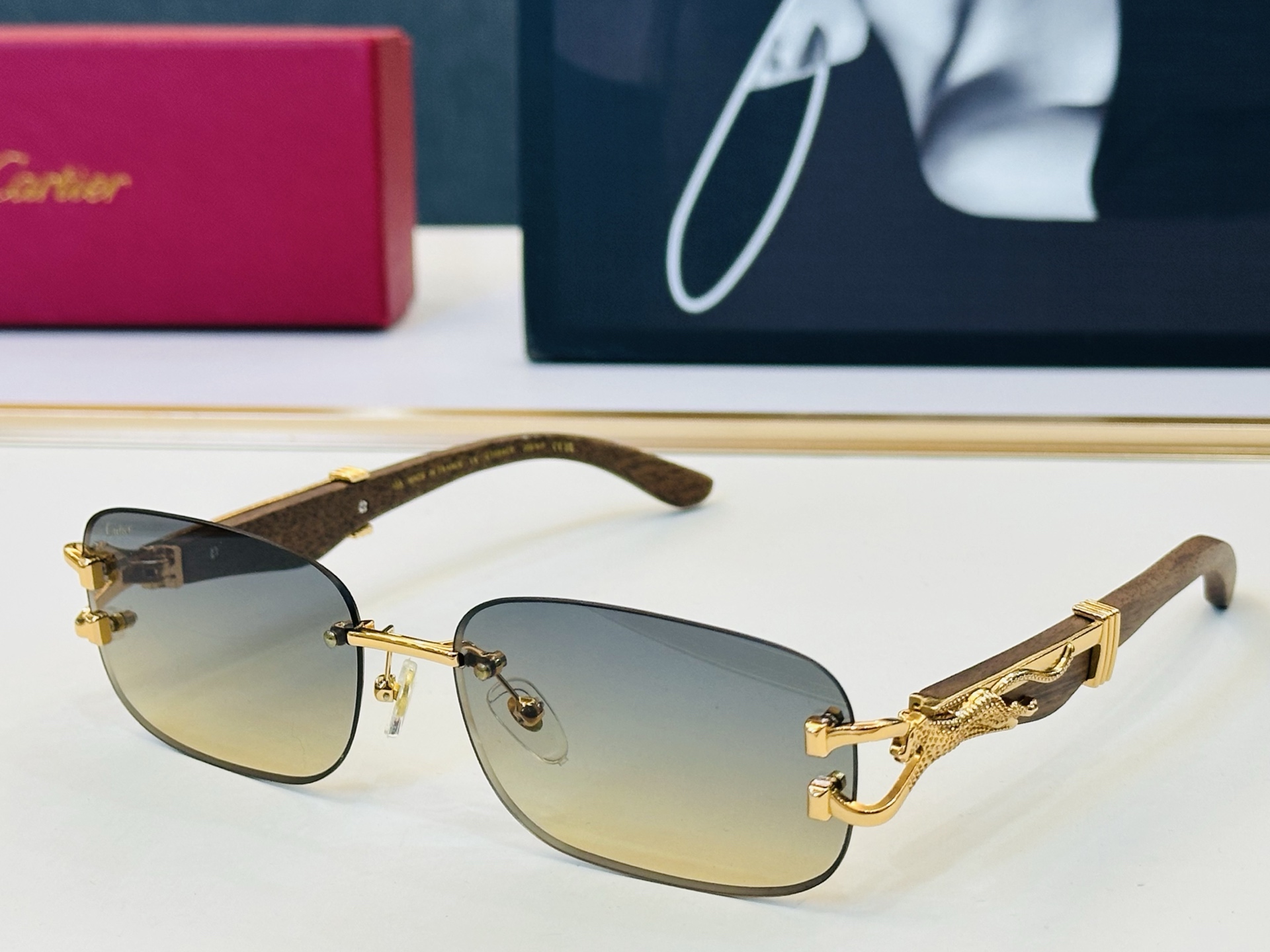 Cartie* 卡家 太阳镜 CT0592S Size：56口17-135电镀工艺精湛气质十足！J男女同