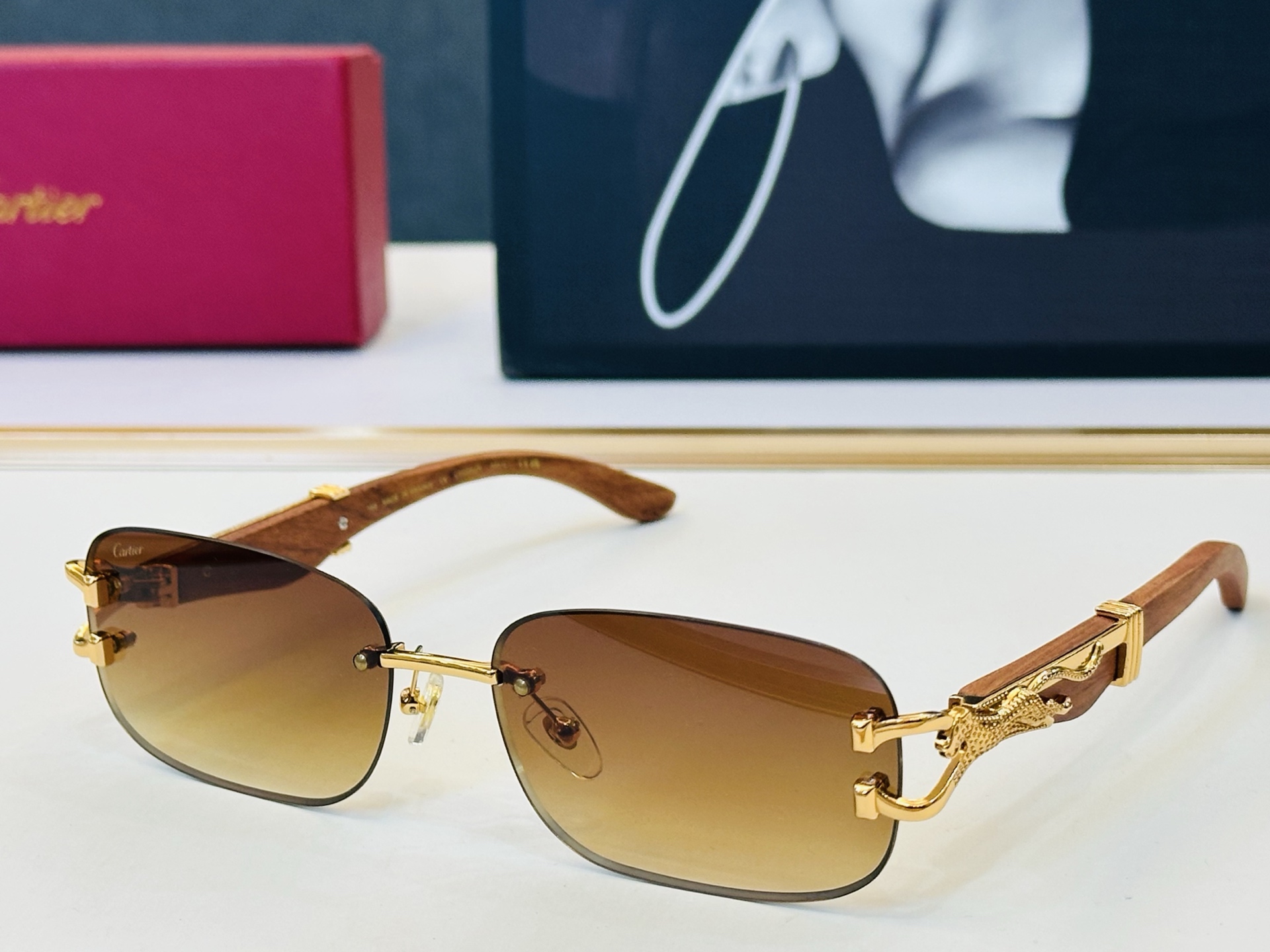 Cartie* 卡家 太阳镜 CT0592S Size：56口17-135电镀工艺精湛气质十足！J男女同