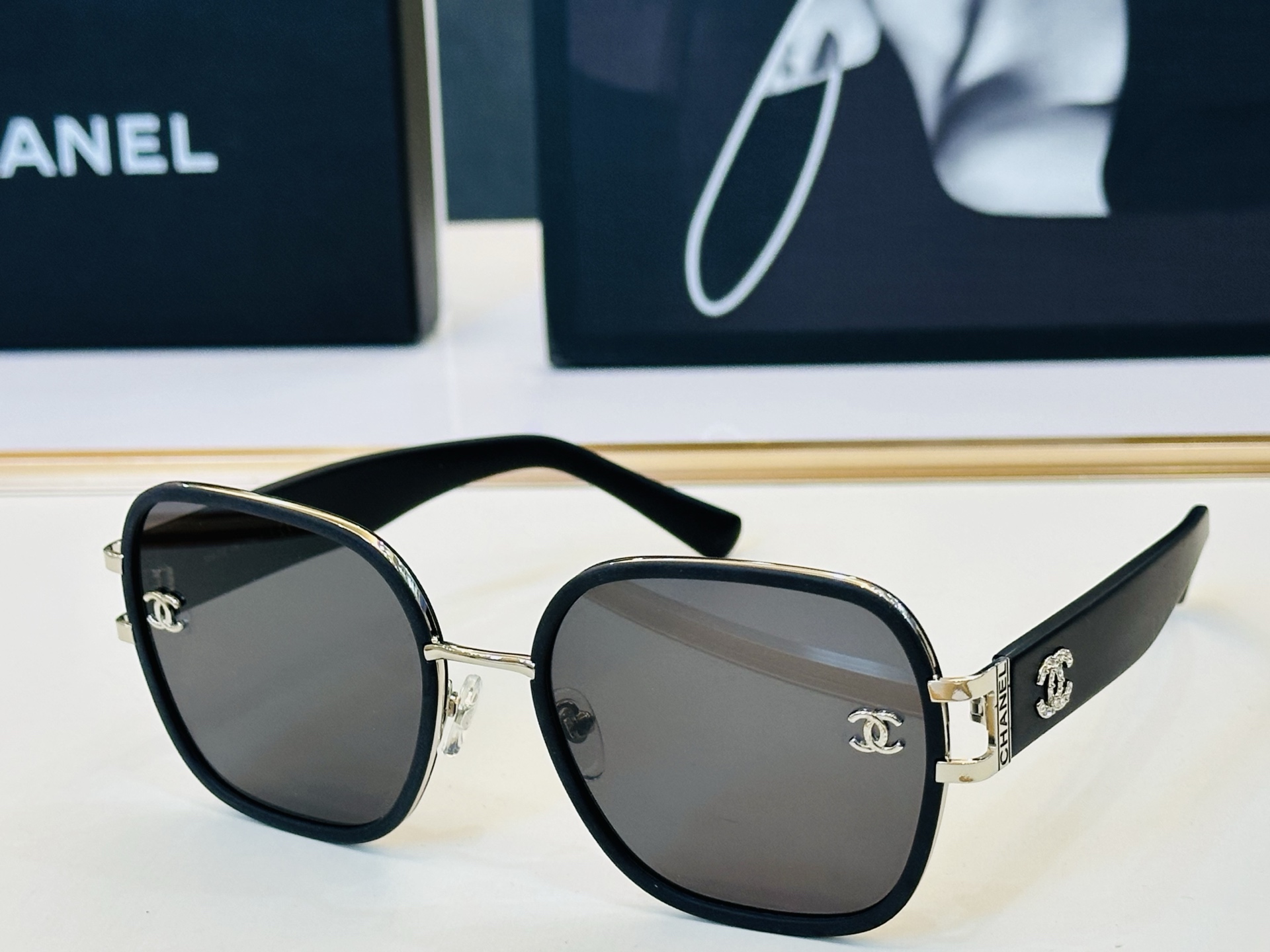 🆕 【CHANE*/香家】MODEL:1466LQ Size：57口20-143 💅🏻💓J太阳镜