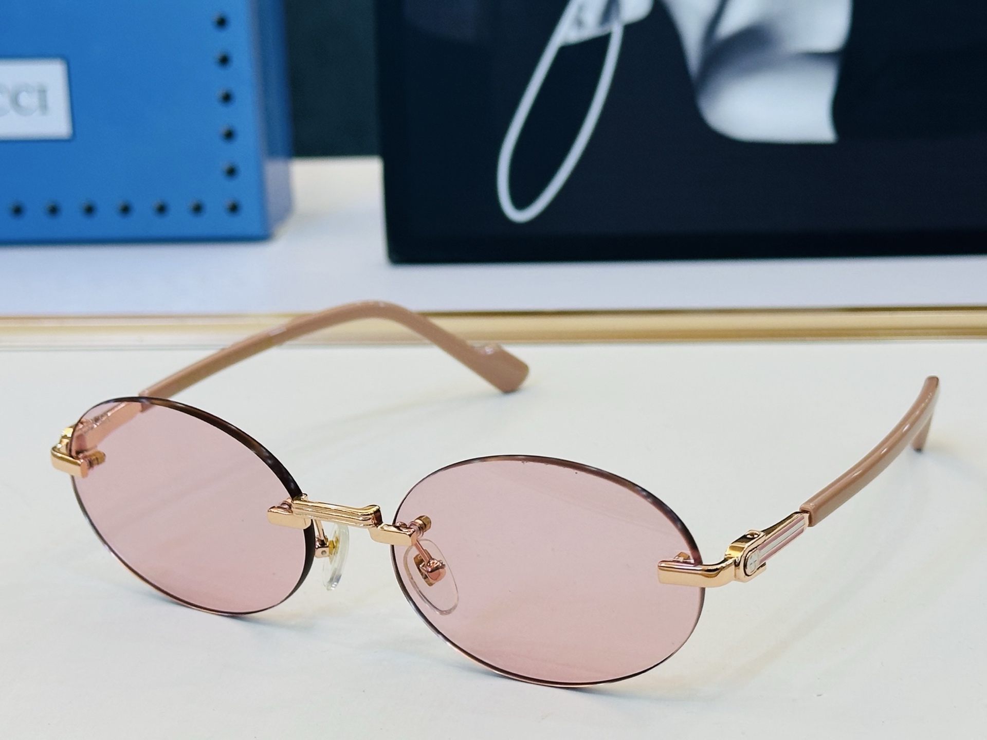 GUCC* 古家 GG1609 🐝🐝系列 Size：57口18-142 🍁🍁J超绝品质 太阳镜。