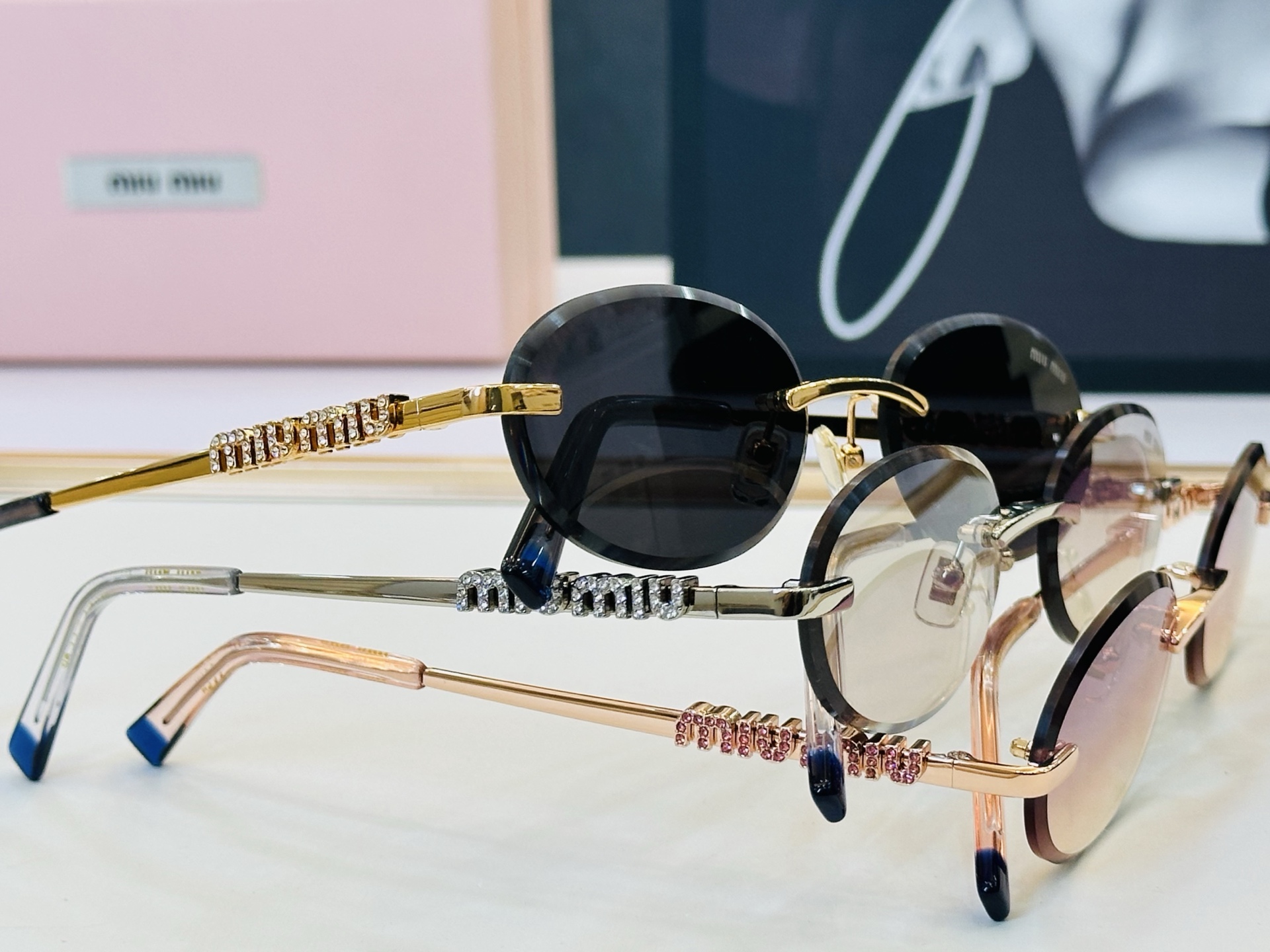 谬家 MU946S Size：56口18-145 女士太阳眼镜 [玫瑰][玫瑰] 高档 XL时尚墨镜潮人