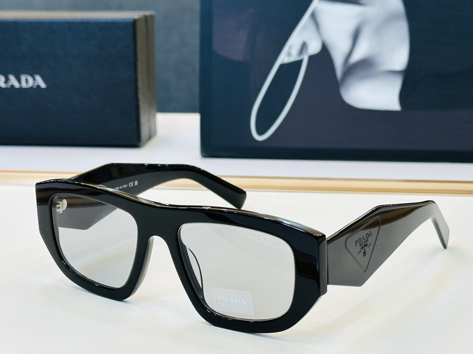 🔺PRAD*🔻普家 PR D04SU Size：53口20-145 眼镜系列堪称精湛制作 彰显独特个 M