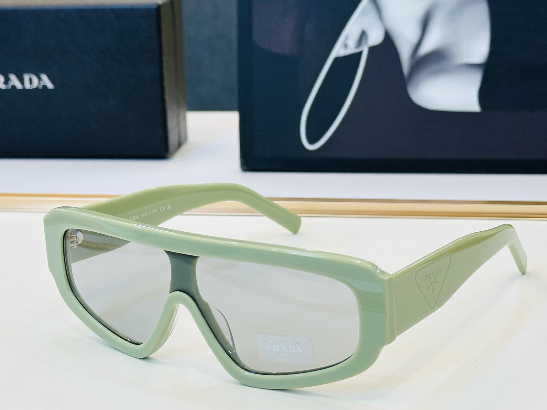 🔺PRAD*🔻普家 PR D10S Size：124口145 眼镜系列堪称精湛制作 彰显独特个 M最新推