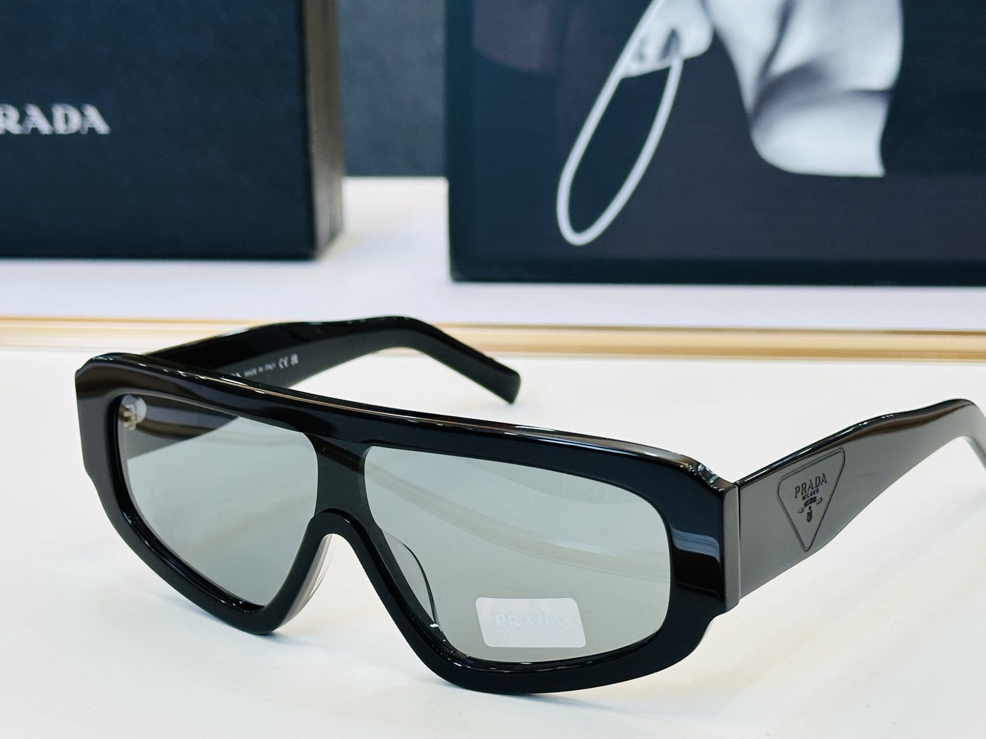 🔺PRAD*🔻普家 PR D10S Size：124口145 眼镜系列堪称精湛制作 彰显独特个 M最新推