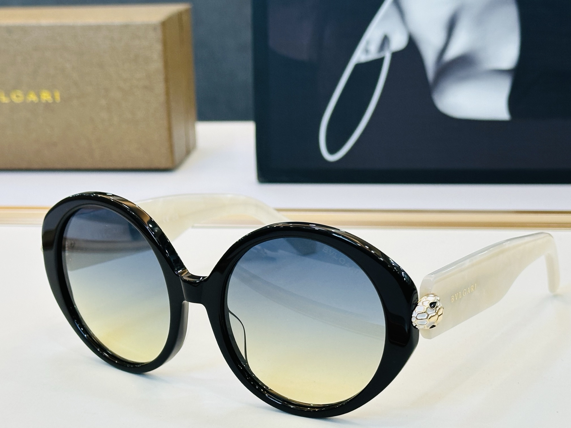 🆕款 官网同售 宝格家 BV 👍 Size ：57口20-145 绝对要买😎品质非常完美 C出街必备