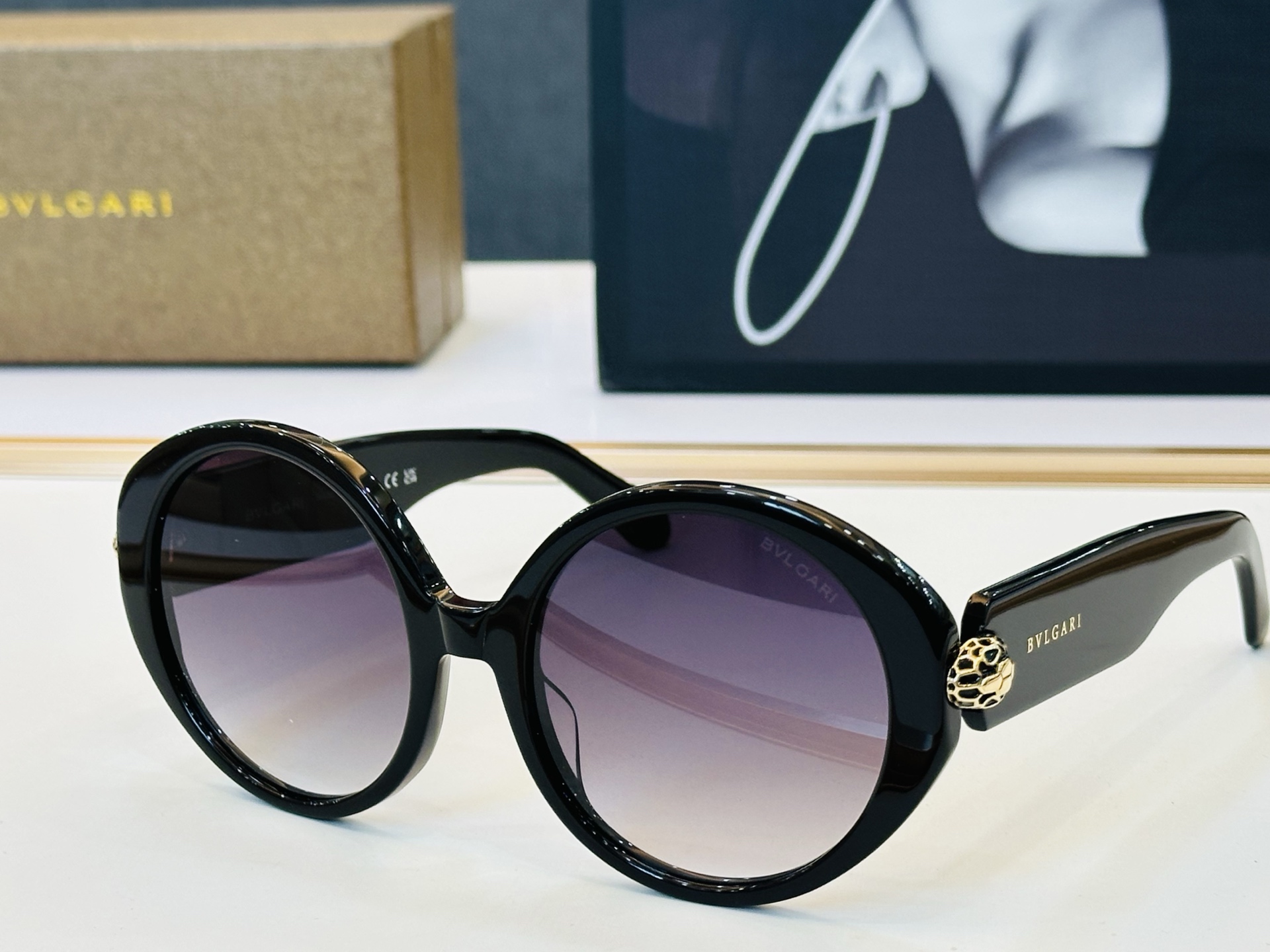 🆕款 官网同售 宝格家 BV 👍 Size ：57口20-145 绝对要买😎品质非常完美 C出街必备