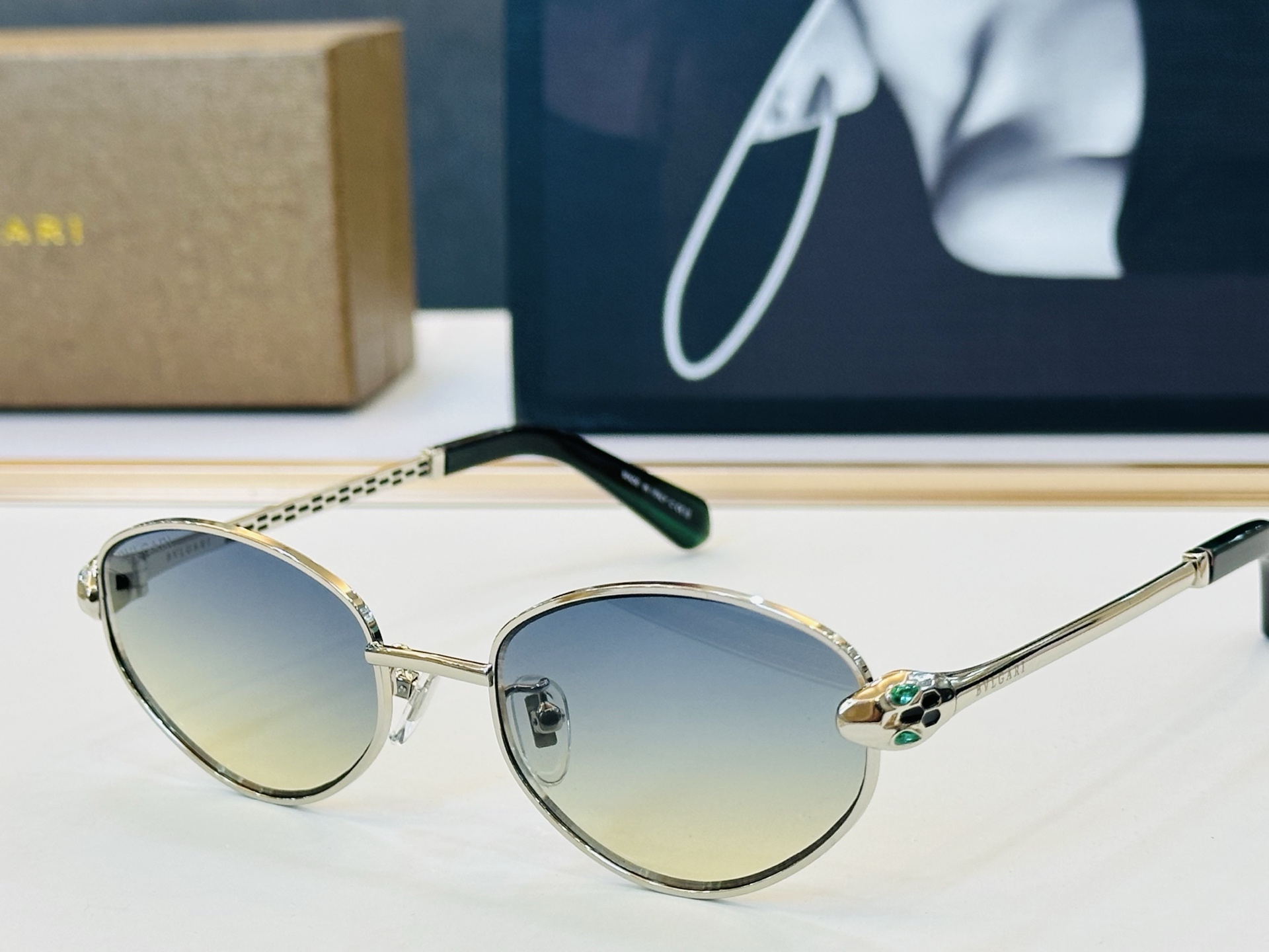 🆕款 官网同售 宝格家 BV 👍 Size ：52口19-145 绝对要买😎品质非常完美 C出街必备