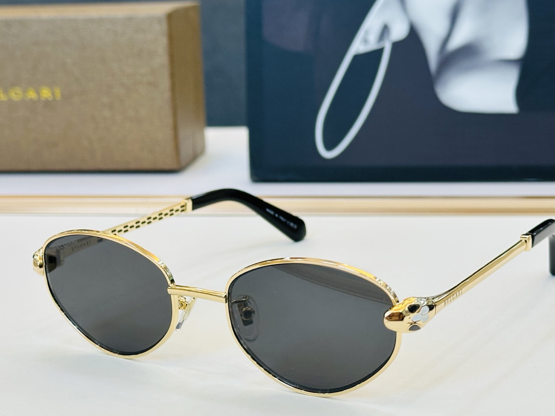 🆕款 官网同售 宝格家 BV 👍 Size ：52口19-145 绝对要买😎品质非常完美 C出街必备