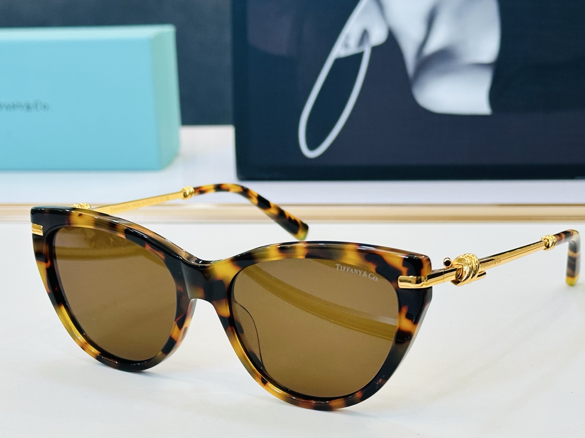 蒂芙家 Tiffany & CO. TF4253 Size：56口18-145 时尚太阳镜架 👍b多色可