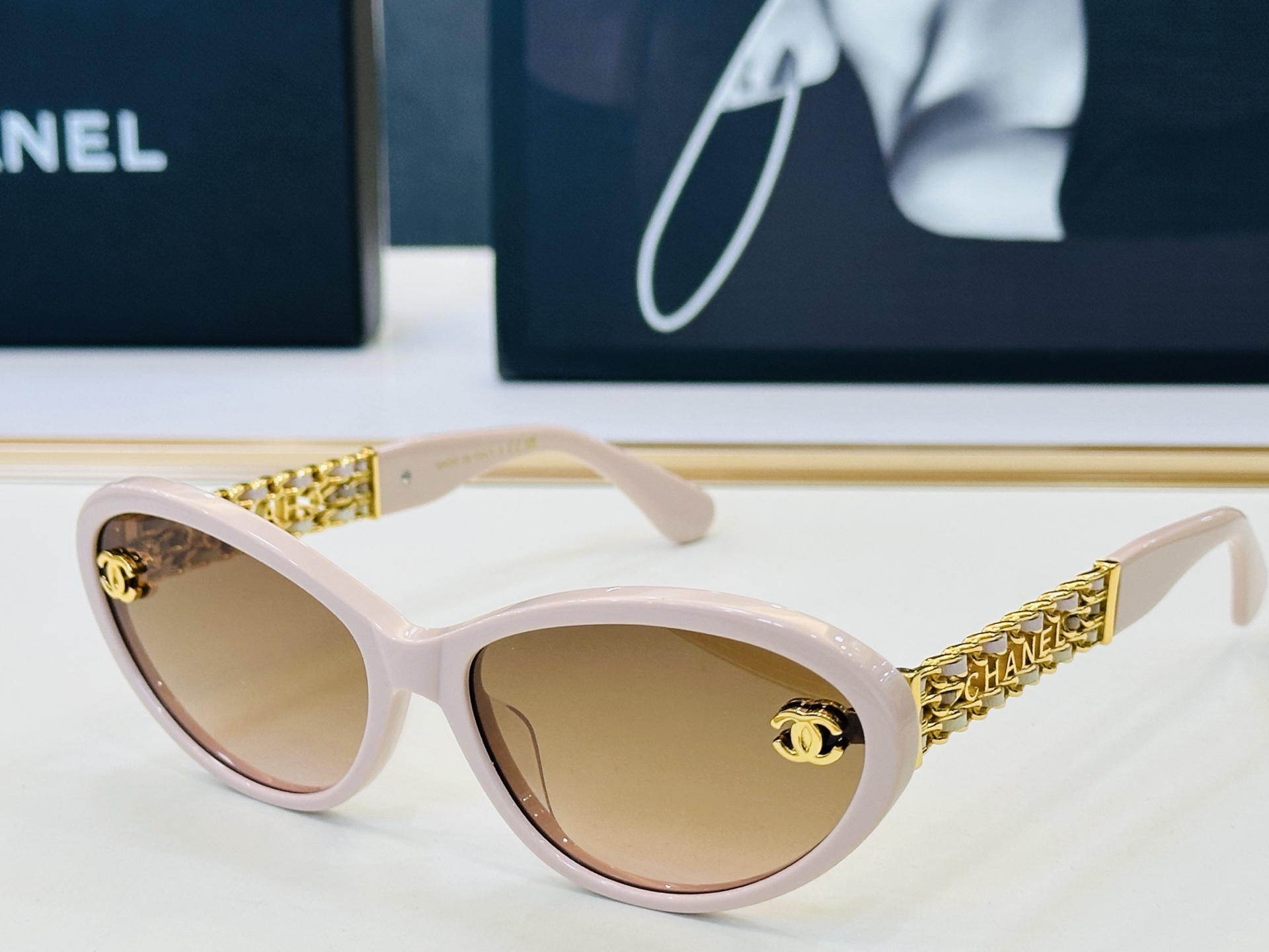 🆕 【CHANE*/香家】MODEL:CH1900 size：61口17-145 💅🏻💓b太阳镜