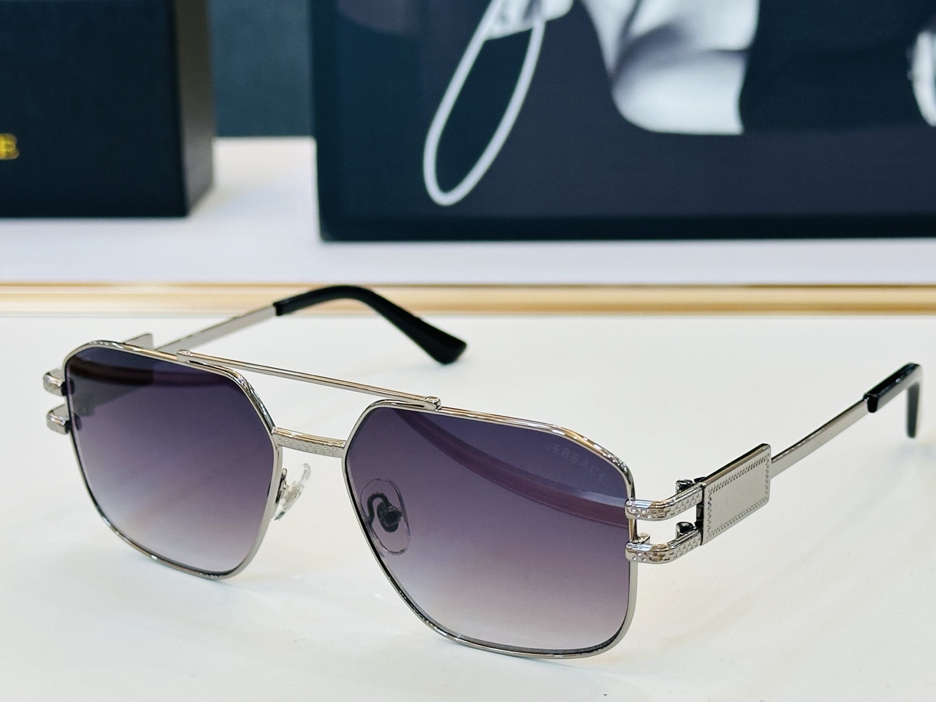 🎉🎉范思家 VERSACE✨✨✨MODEL：VE1302 Size：57口15-140 ✨L 有范