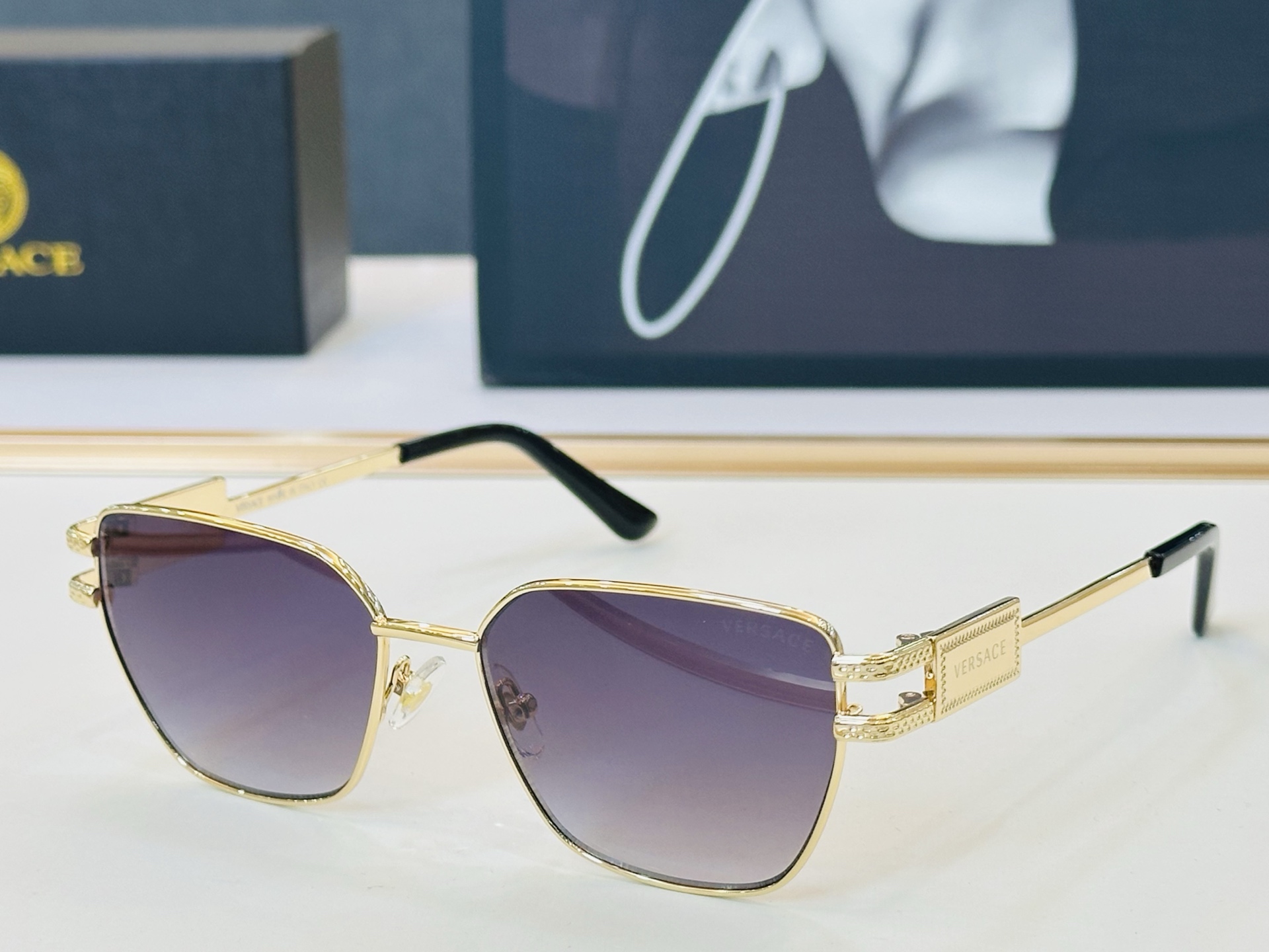 🎉🎉范思家 VERSACE✨✨✨MODEL：VE1301 Size：53口16-140 ✨L 有范