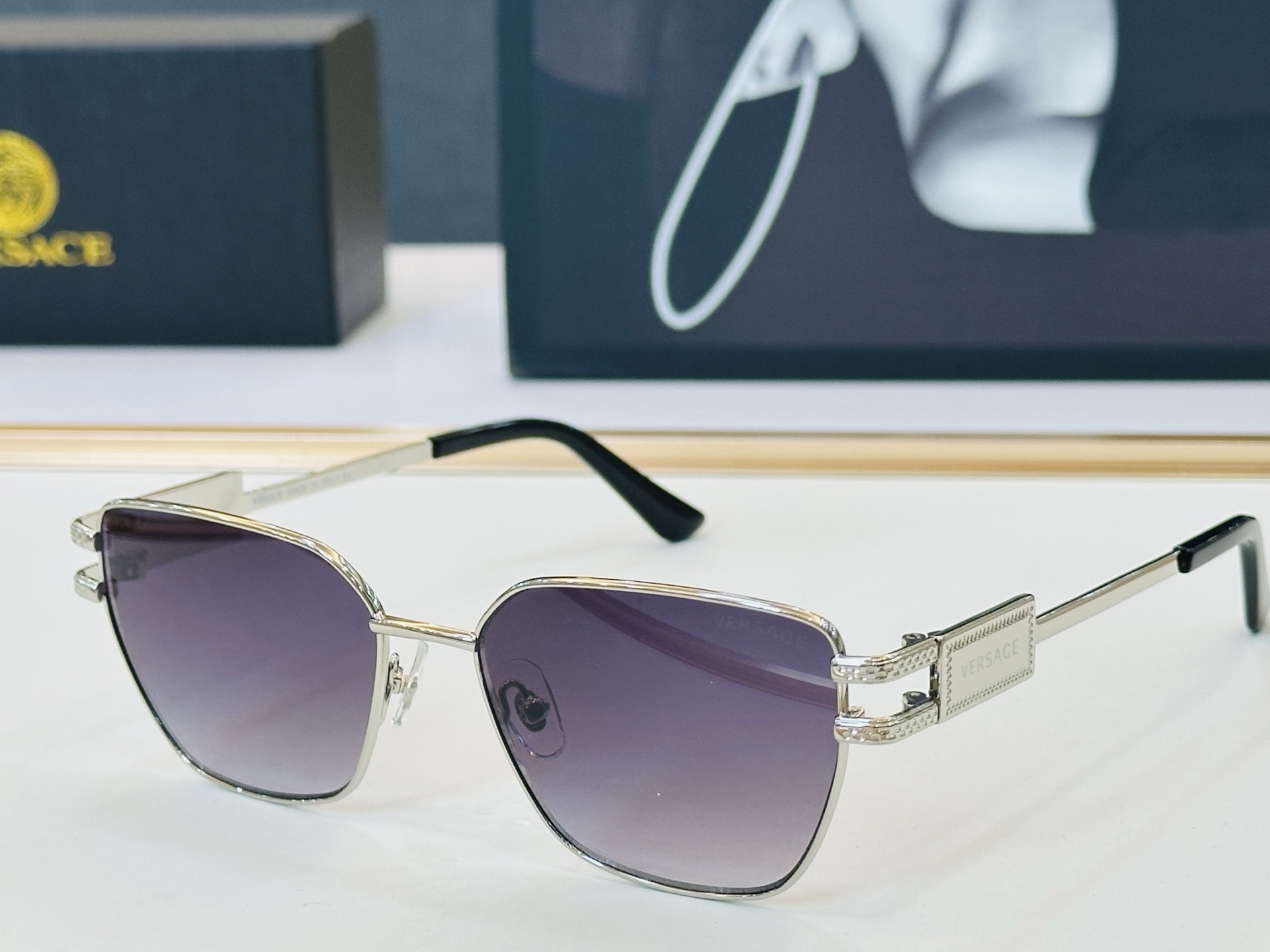 🎉🎉范思家 VERSACE✨✨✨MODEL：VE1301 Size：53口16-140 ✨L 有范