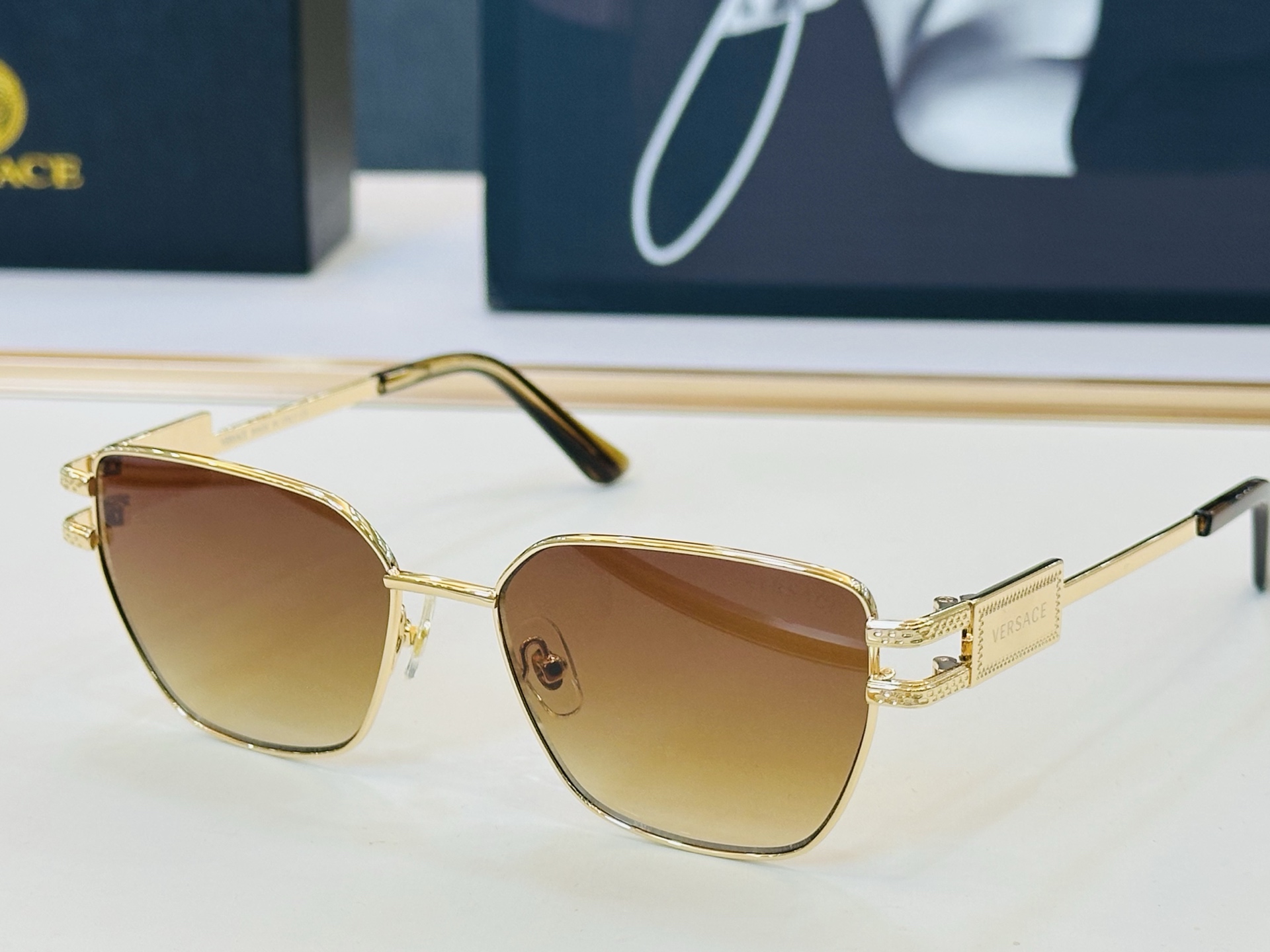 🎉🎉范思家 VERSACE✨✨✨MODEL：VE1301 Size：53口16-140 ✨L 有范