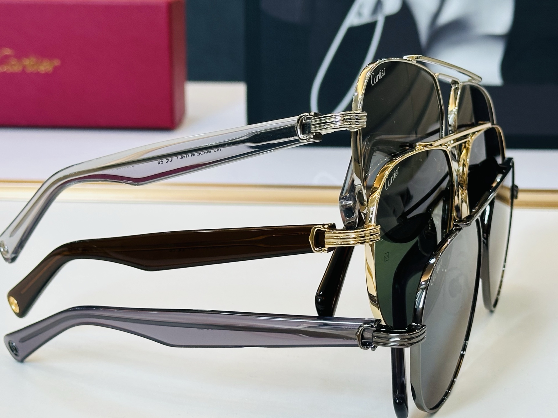 Cartie* 卡家 太阳镜 CT0519S Size：57口18-145电镀工艺精湛气质十足！CC男女