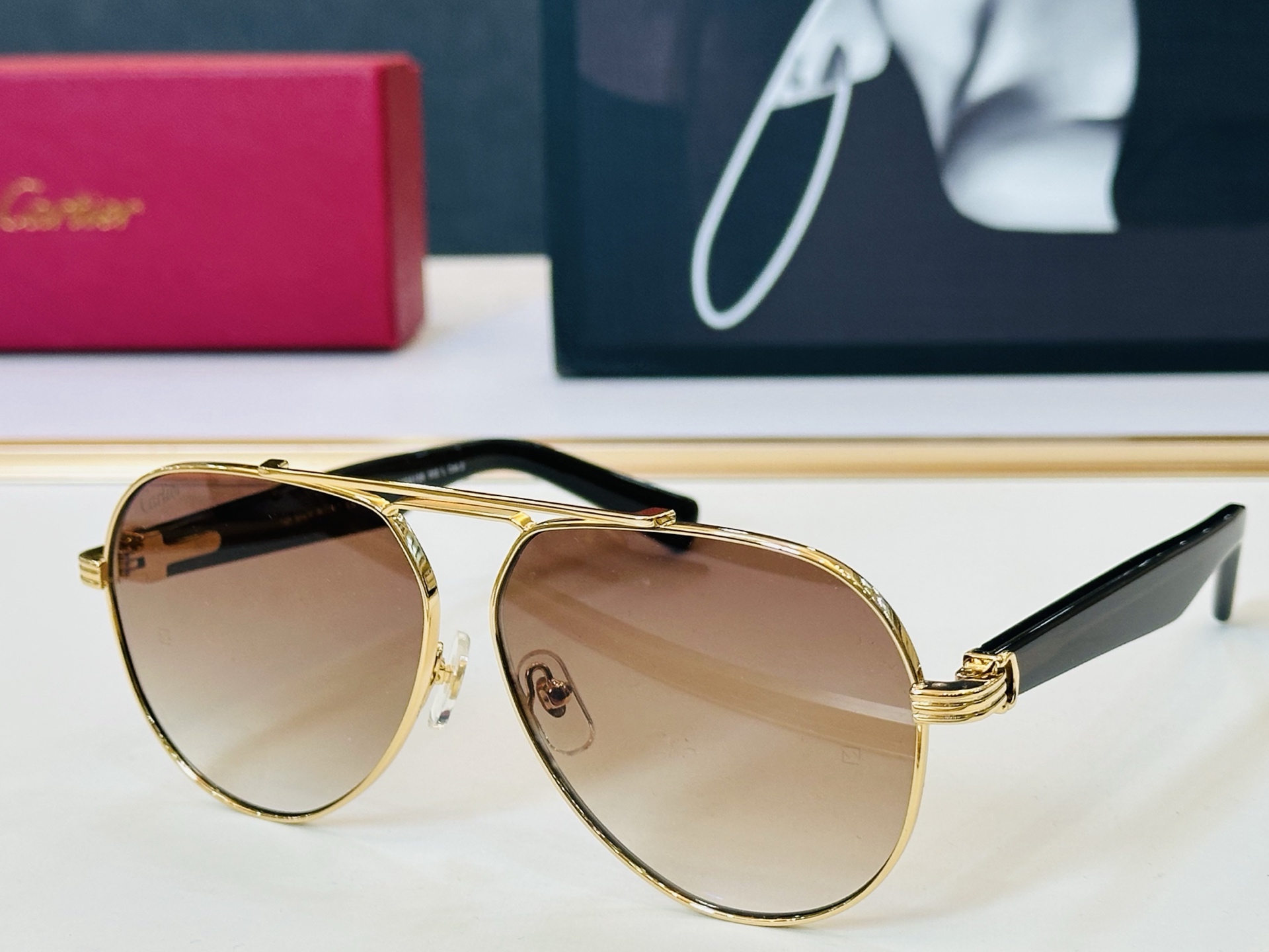 Cartie* 卡家 太阳镜 CT0519S Size：57口18-145电镀工艺精湛气质十足！CC男女