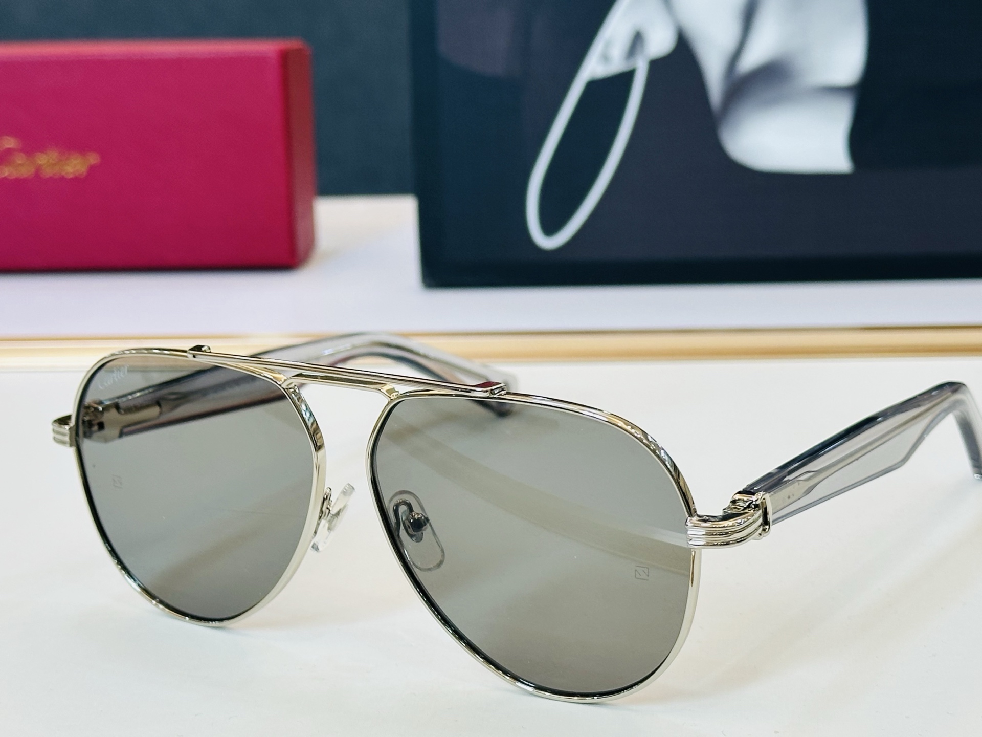 Cartie* 卡家 太阳镜 CT0519S Size：57口18-145电镀工艺精湛气质十足！CC男女