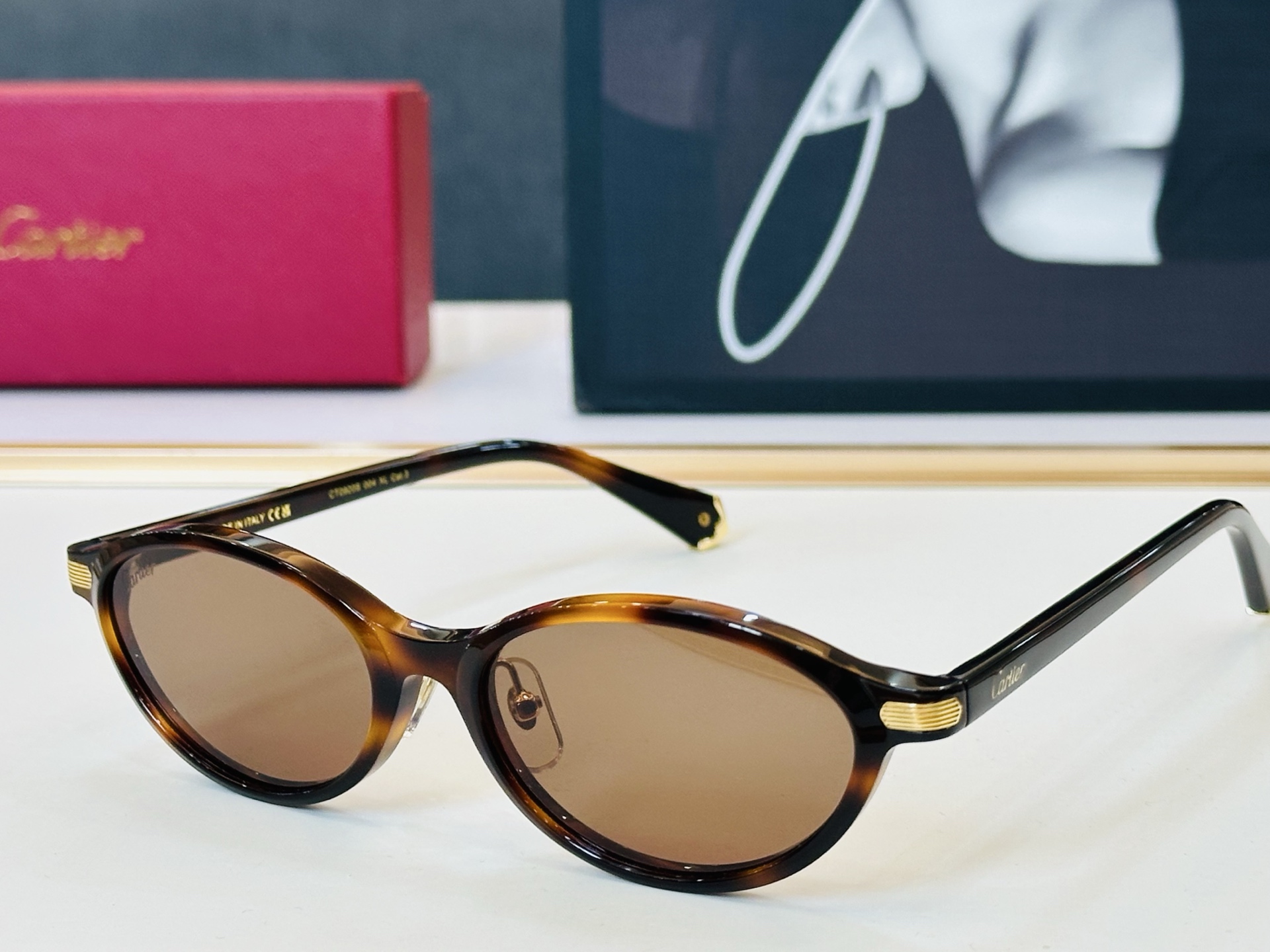 Cartie* 卡家 太阳镜 CT0920S Size：54口17-145电镀工艺精湛气质十足！CC男女