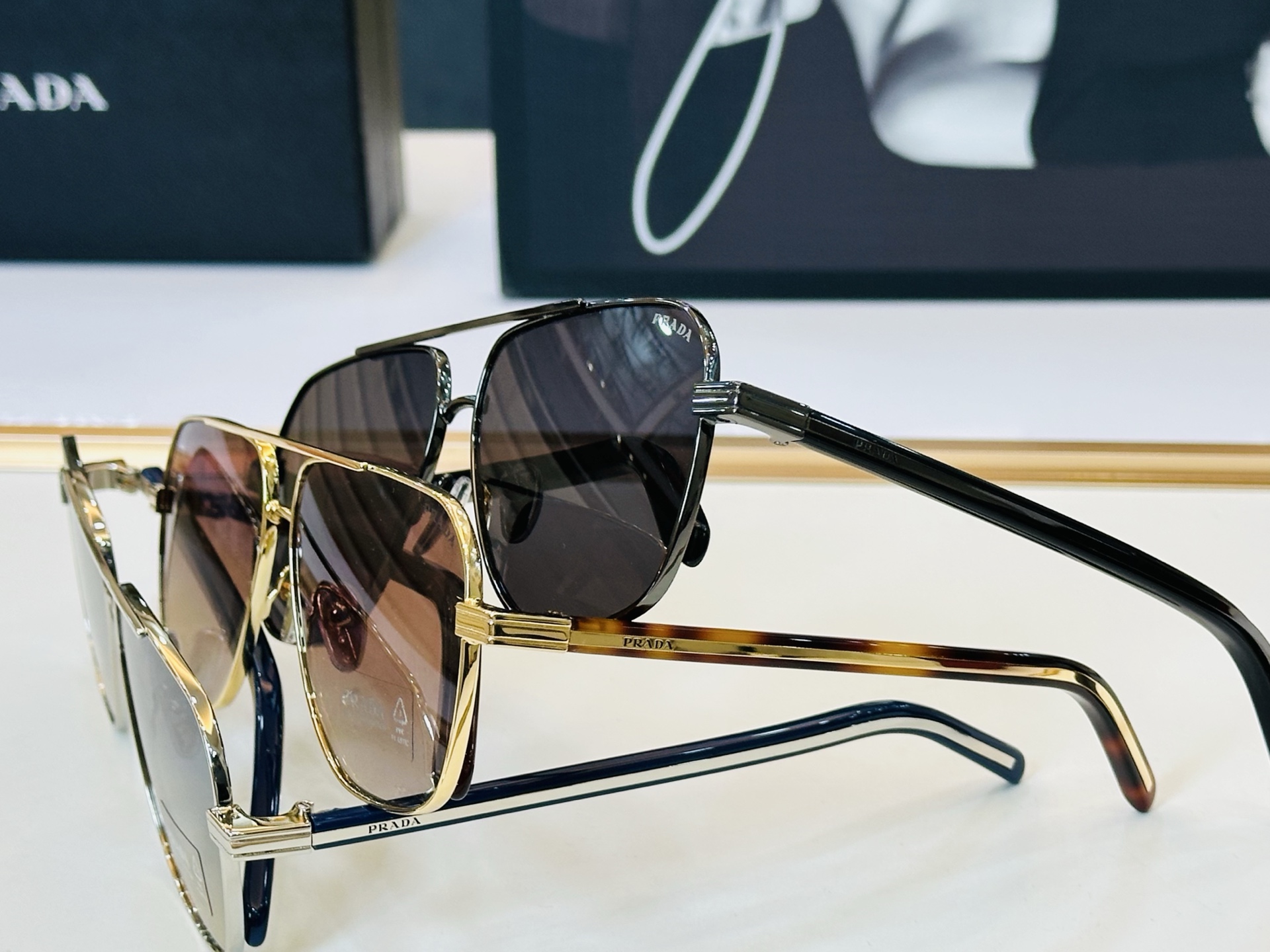 🔺PRAD*🔻普家 PR 899 Size：61口14-145 眼镜系列堪称精湛制作 彰显独特个性 CC