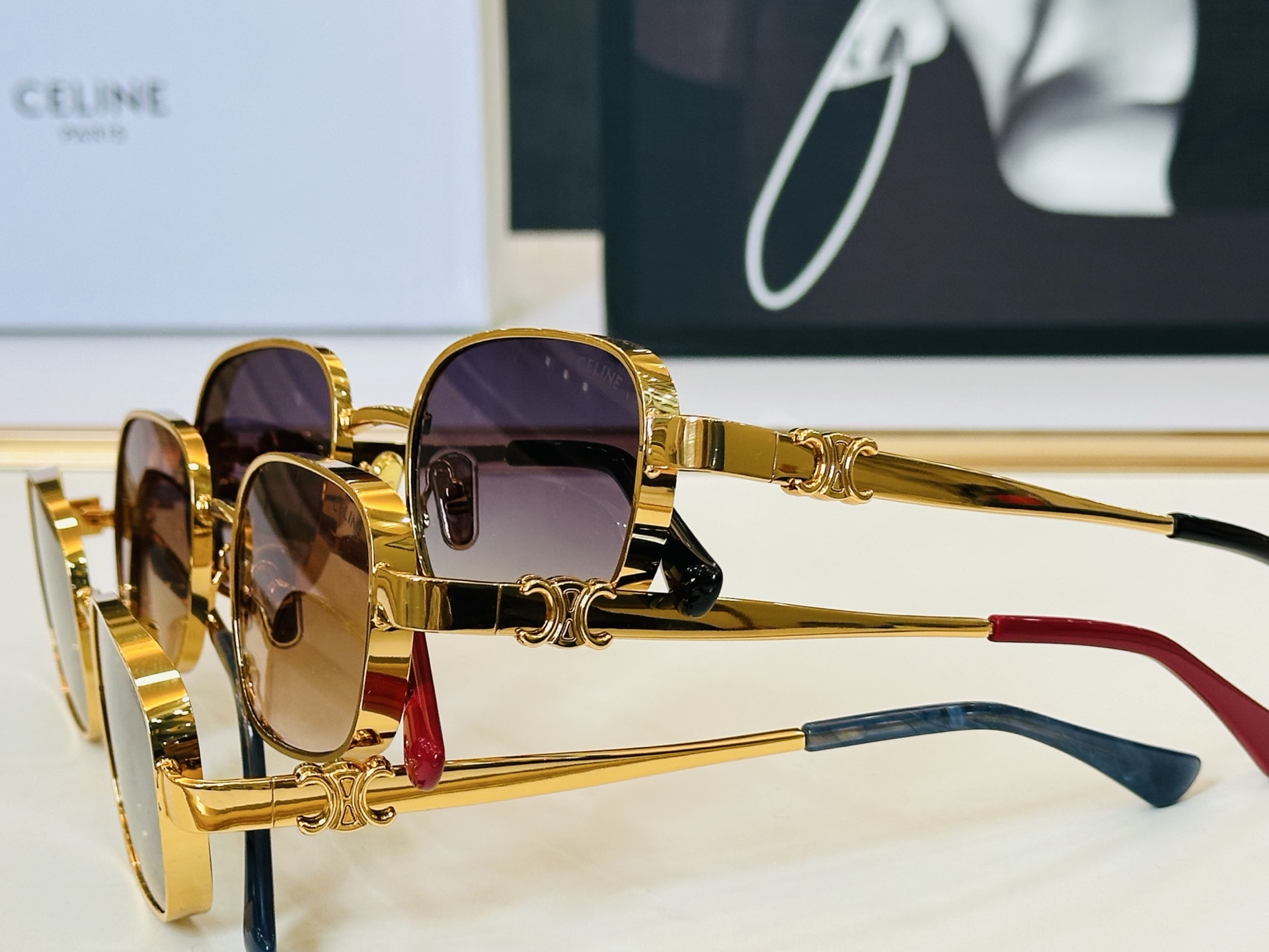 【CELINE】赛琳 CL42142U Size：50口21-143 一直热销的款式 欧美风 光泽度好 