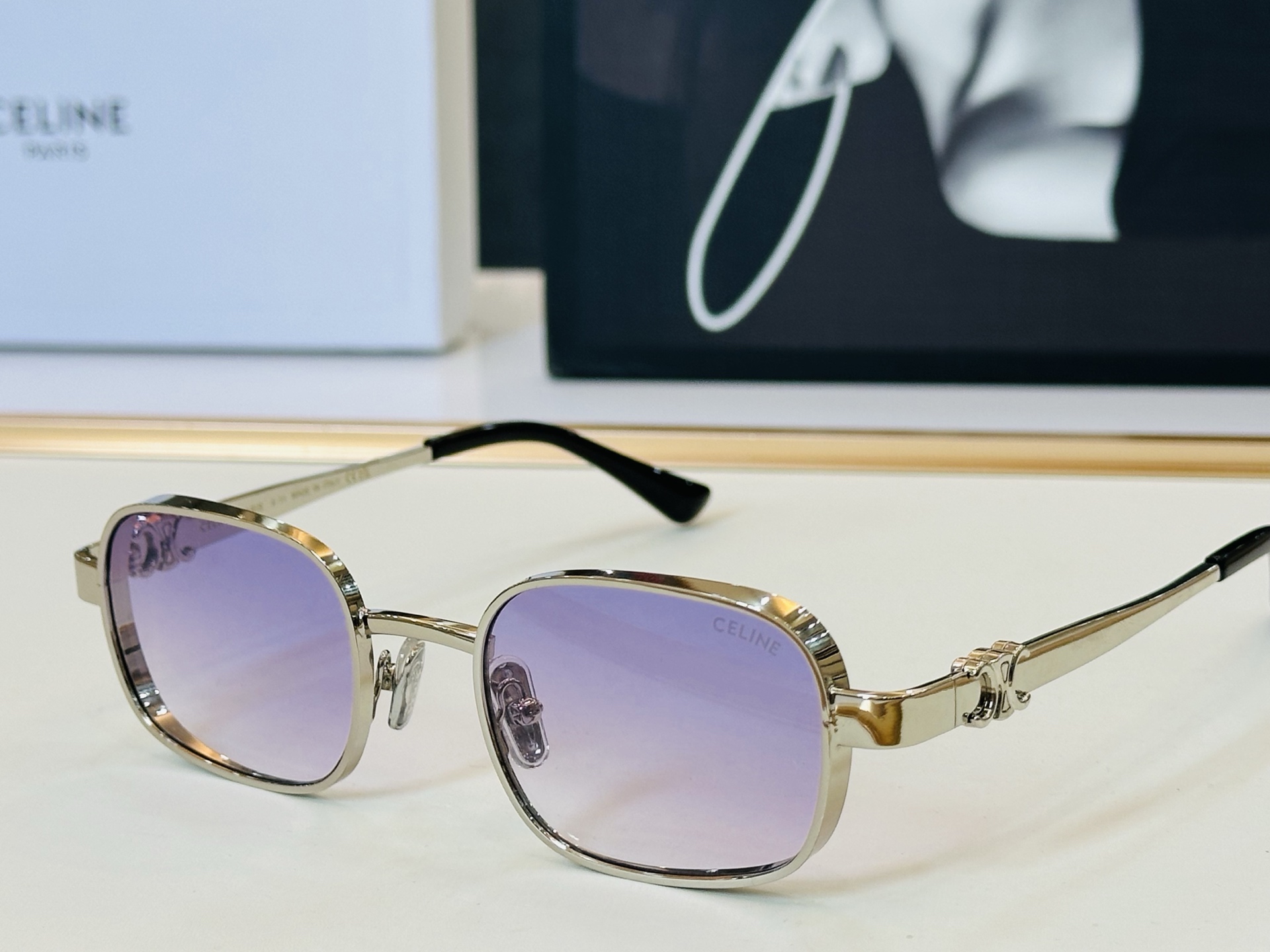 【CELINE】赛琳 CL42142U Size：50口21-143 一直热销的款式 欧美风 光泽度好 