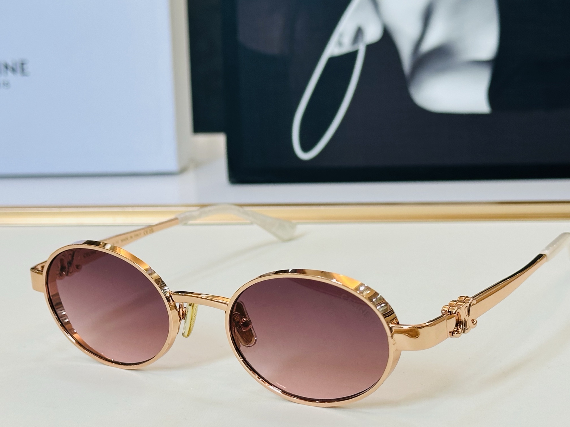 【CELINE】赛琳 CL42143U Size：51口21-143 一直热销的款式 欧美风 光泽度好 