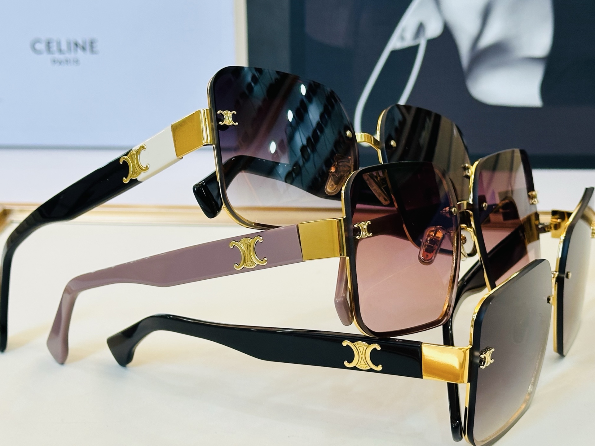 CELINE】赛琳 CL40238 Size：53口20-146 一直热销的款式，欧美风 光泽度好 质感