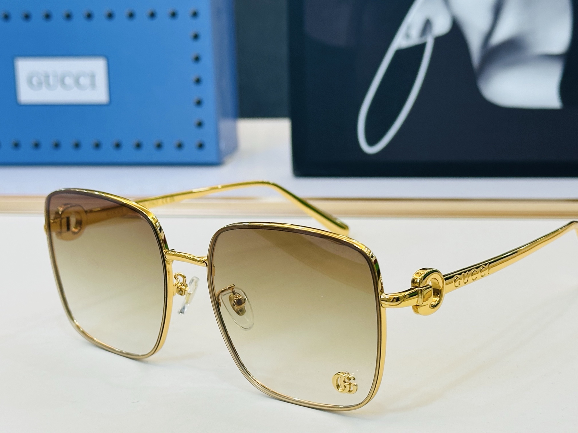 GUCC* 古家 GG1552S 🐝🐝系列 Size：59口18-145 🍁🍁G超绝品质 太阳镜。