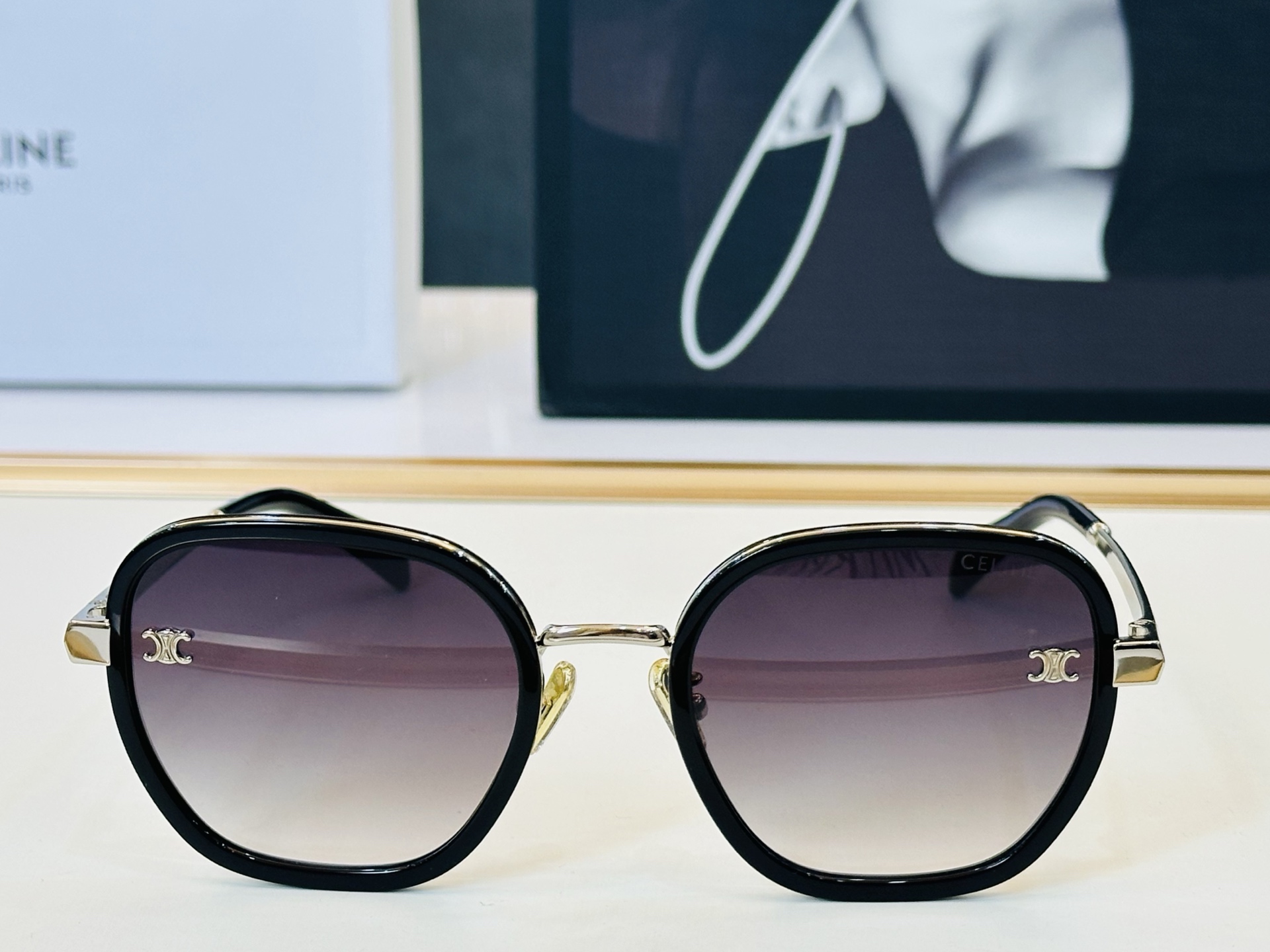 【CELINE】赛琳 CL42128U Size：55口22-145 一直热销的款式 欧美风 光泽度好 