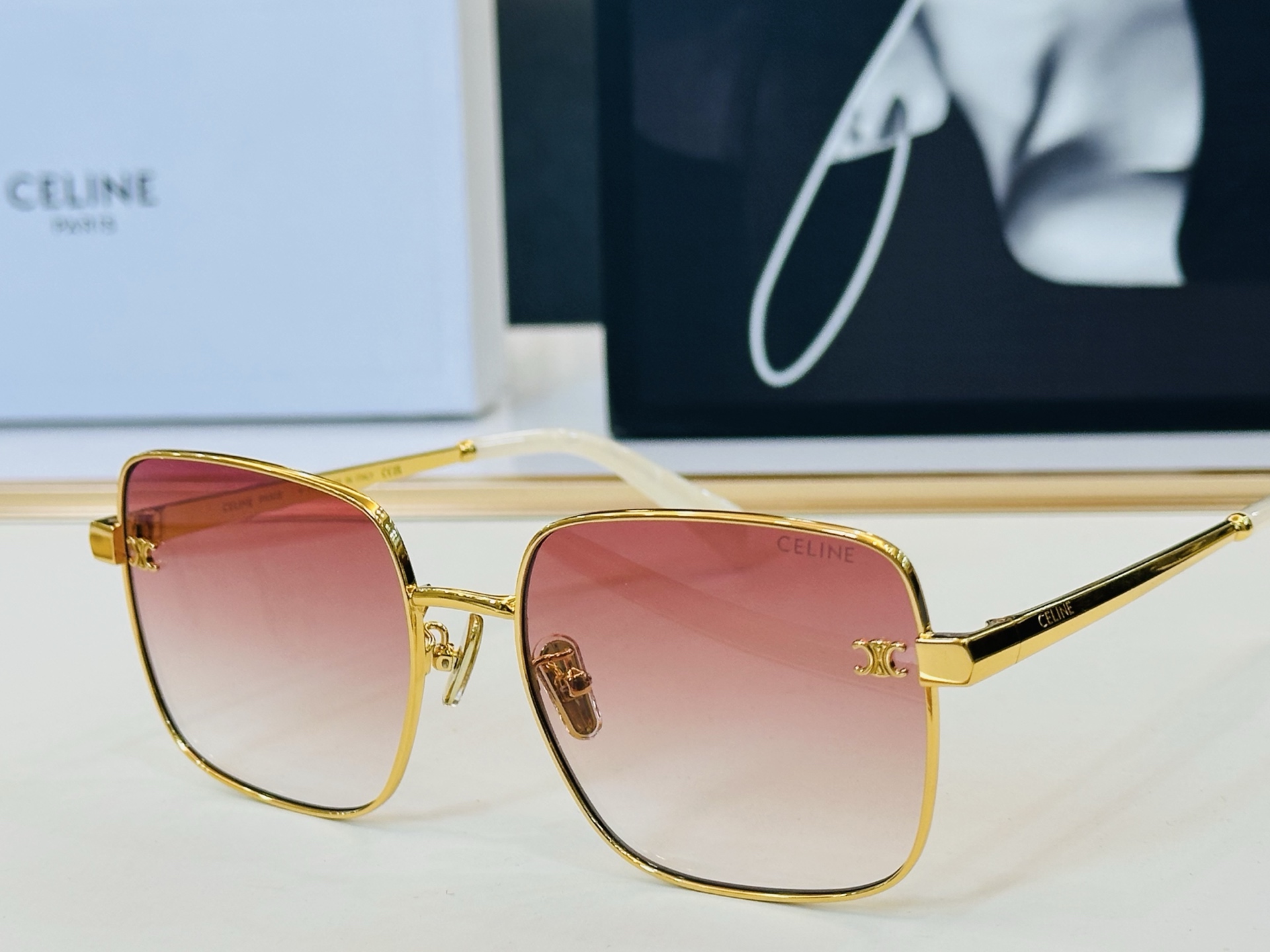 【CELINE】赛琳 CL42130U Size：59口18-145 一直热销的款式 欧美风 光泽度好 