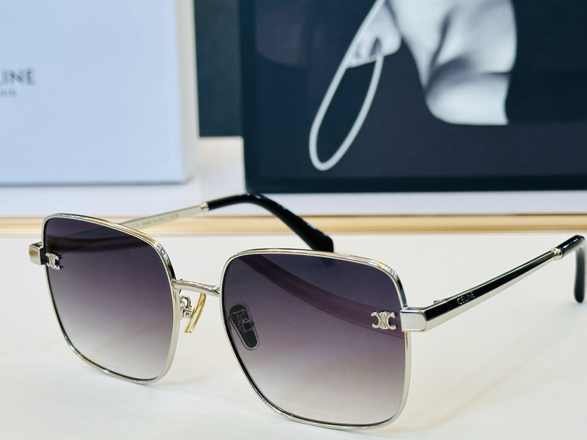 【CELINE】赛琳 CL42130U Size：59口18-145 一直热销的款式 欧美风 光泽度好 