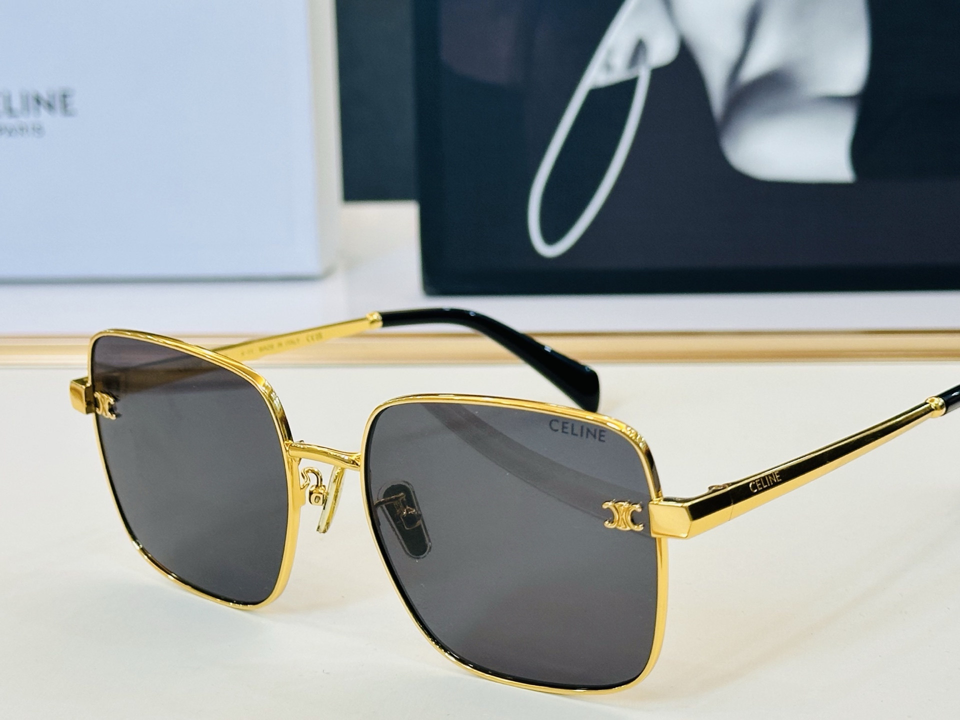 【CELINE】赛琳 CL42130U Size：59口18-145 一直热销的款式 欧美风 光泽度好 