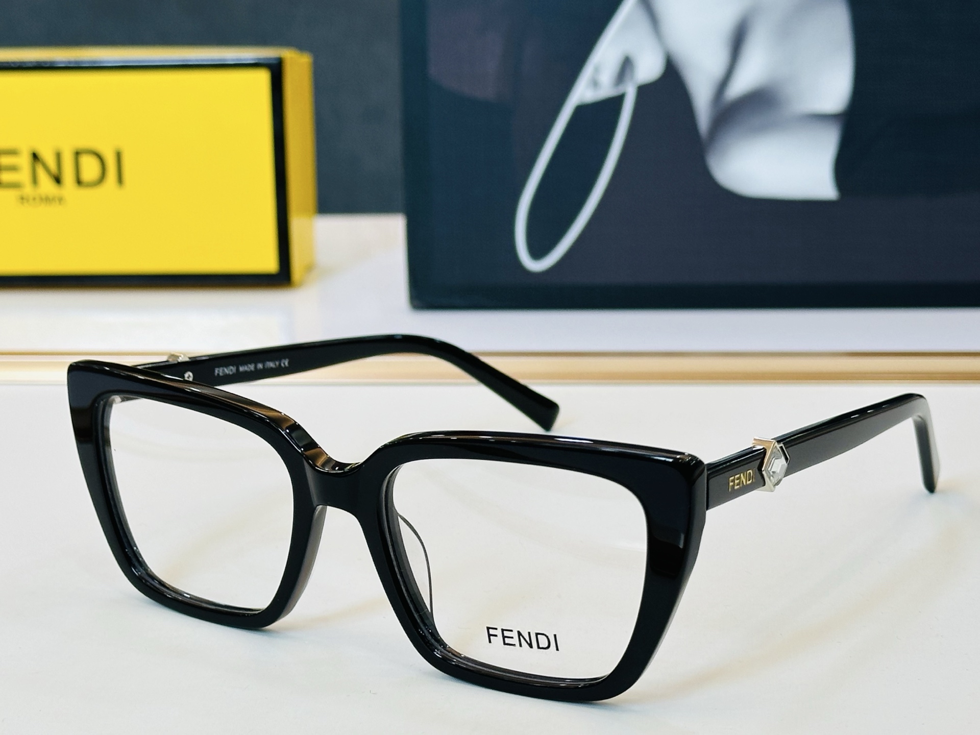 NO:755933,New FEND*TF4360 Size 54 mouth 19-145 Fenjia Fashion Classic L Optical Mirror Glasses Sunglasses Sunglasses, glasses, fendi, tom ford, fendi19860909新款FEND*TF4360 Size54口19-145 芬家 时尚经典 L配光镜 眼镜墨镜太阳镜,眼镜,fendi,tom ford,fendi,glasses