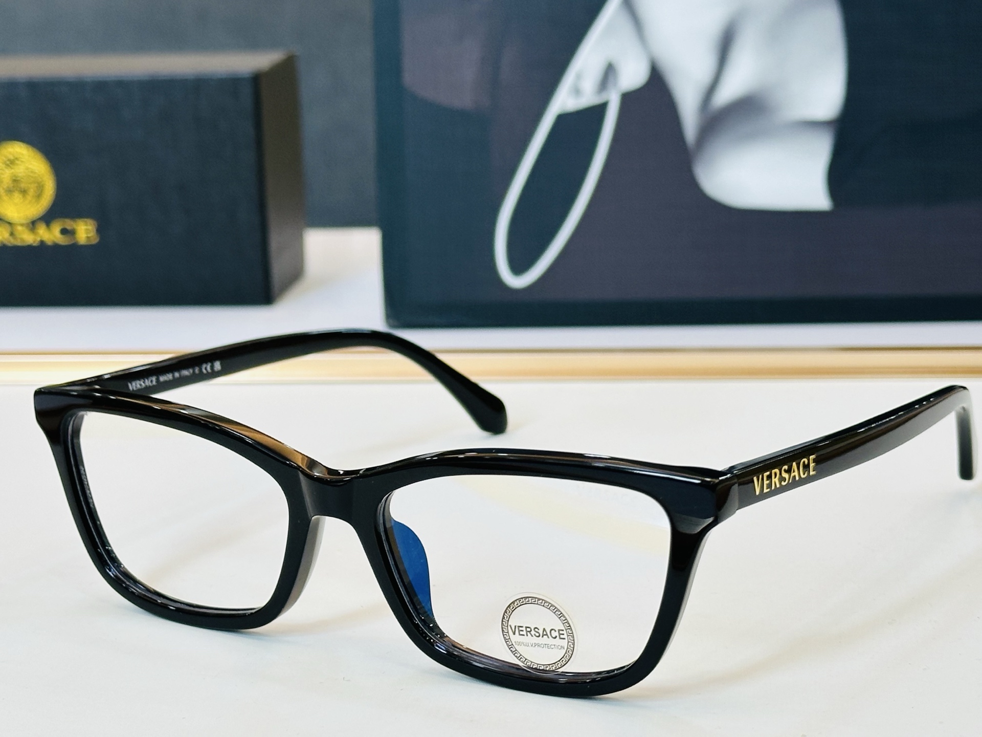 NO:755941,Fansijia VE3375 Size 55 mouth 19-145. Definitely buy it. It’s really beautiful and heart-warming. The quality is perfect. Glasses, sunglasses, sunglasses, glasses, versace.19860909范思家 VE3375 Size 55口19-145 绝对要买真心美的让人心动 一品质非常完美 眼镜墨镜太阳镜,眼镜,versace,glasses