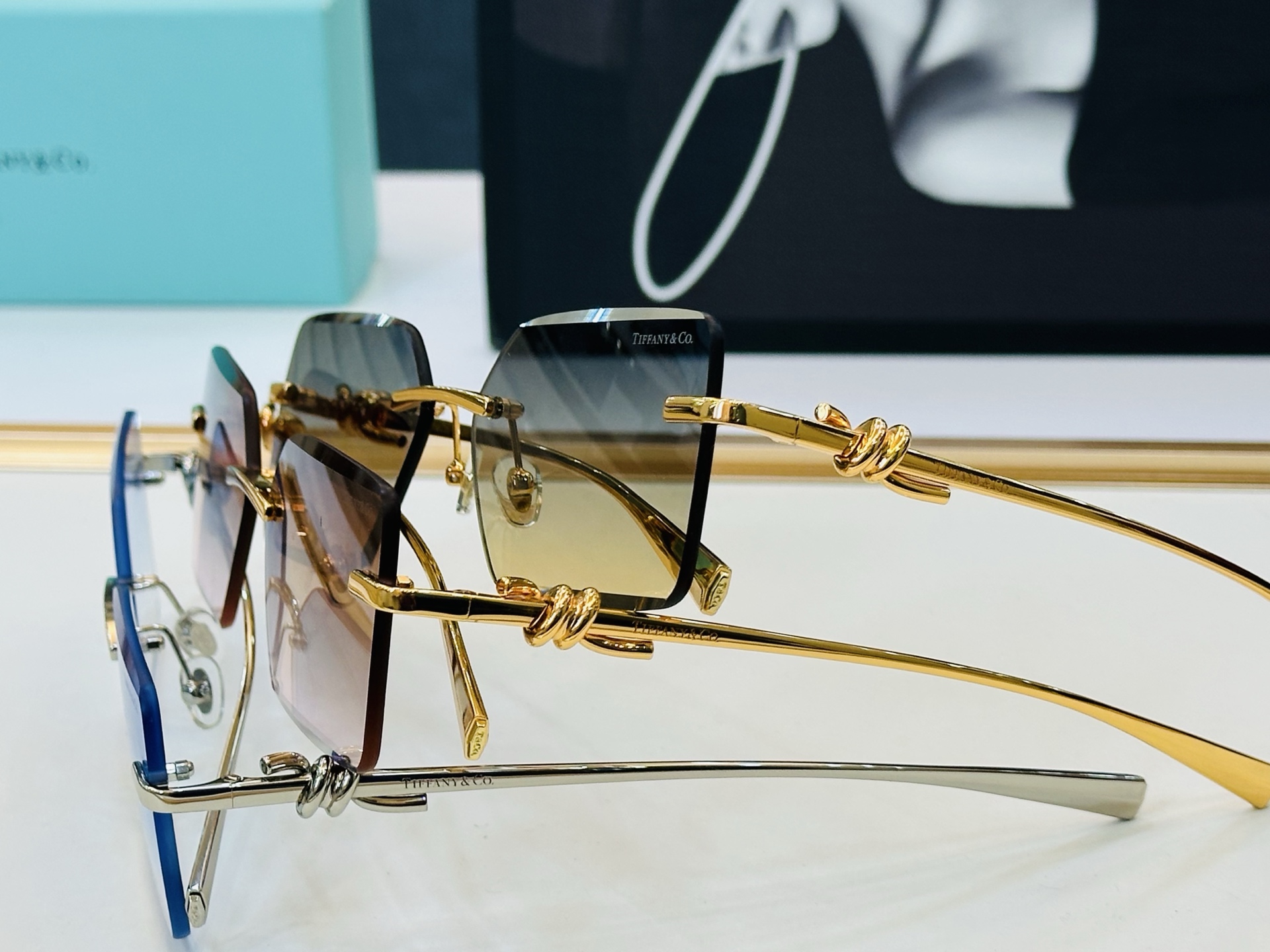 蒂芙家 Tiffany & CO. TF1856L Size：58口16-140 时尚太阳镜架 👍b多色