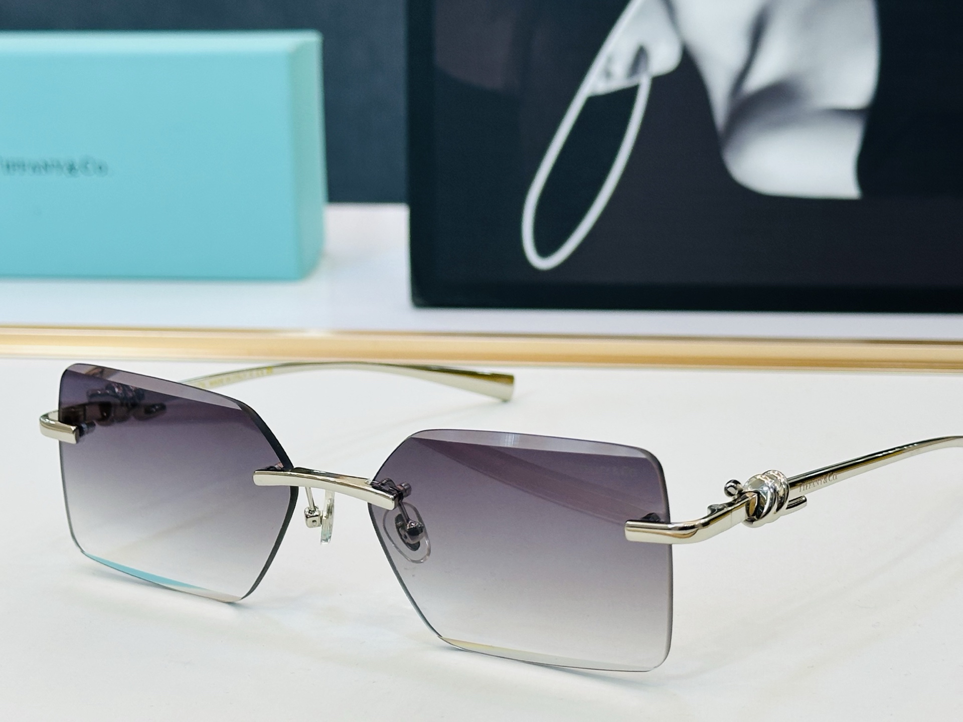 蒂芙家 Tiffany & CO. TF1856L Size：58口16-140 时尚太阳镜架 👍b多色