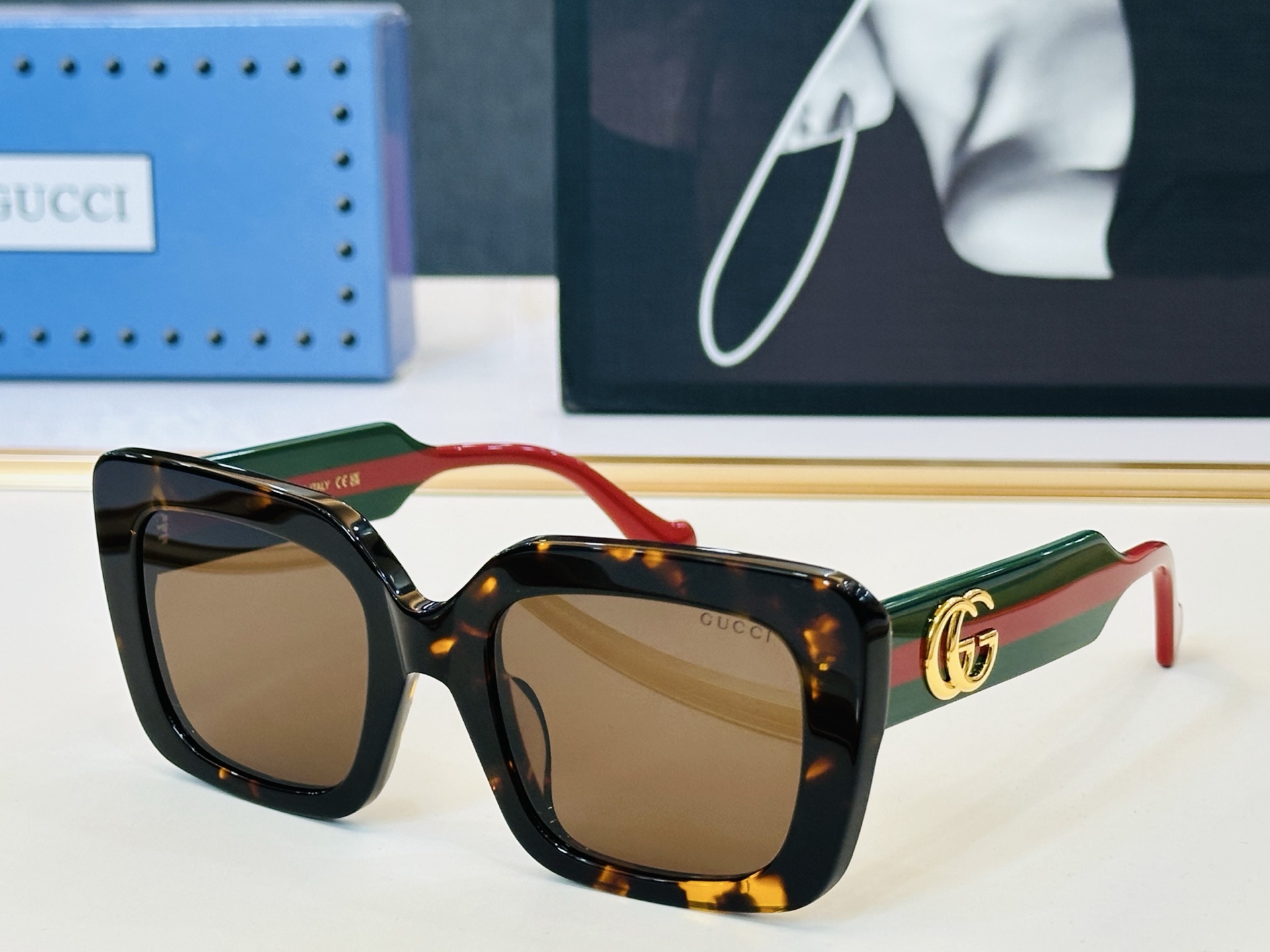 GUCC* 古家 GG1550S 🐝🐝系列 Size：52口22-145 🍁🍁G超绝品质 太阳镜。