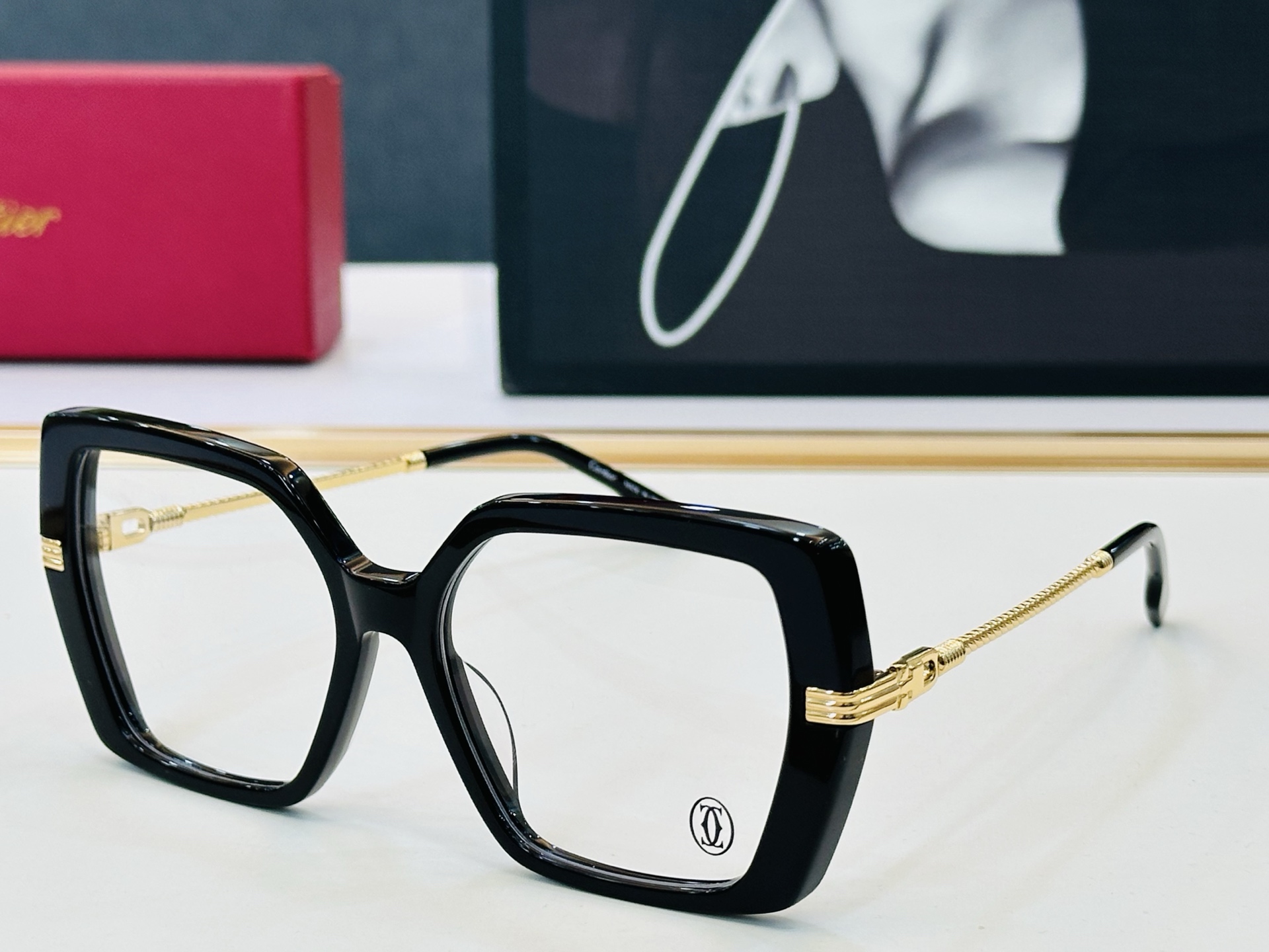 Cartie* 卡家 太阳镜 CT0688 Size：55口18-145 工艺精湛气质十足！Z男女同款 