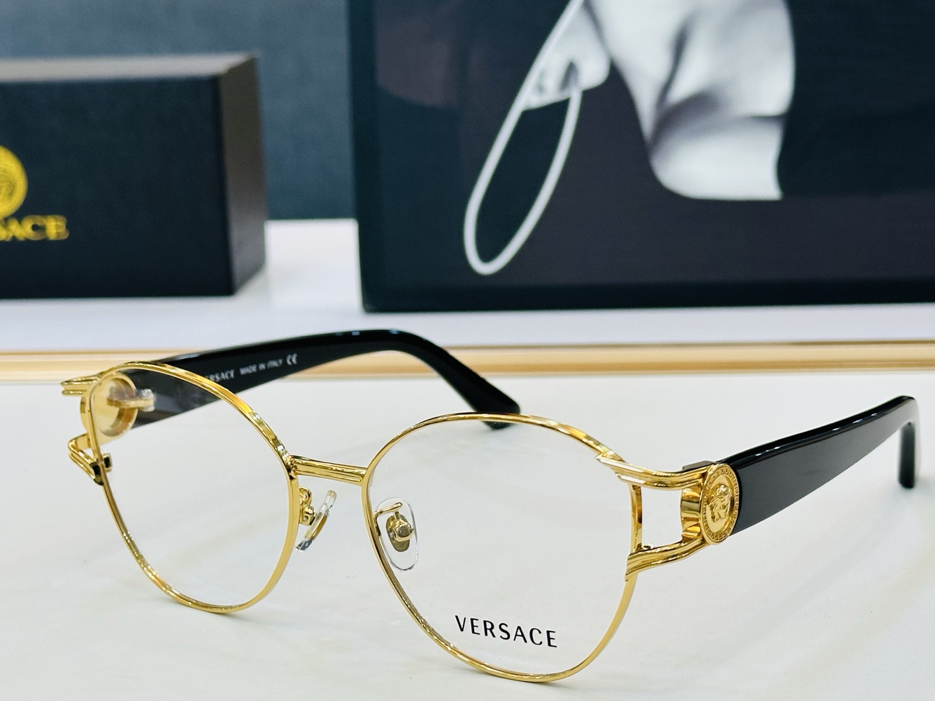 🎉🎉范思家 VERSACE✨✨✨MODEL：VE1309 Size：54口15-145 ✨Z有范