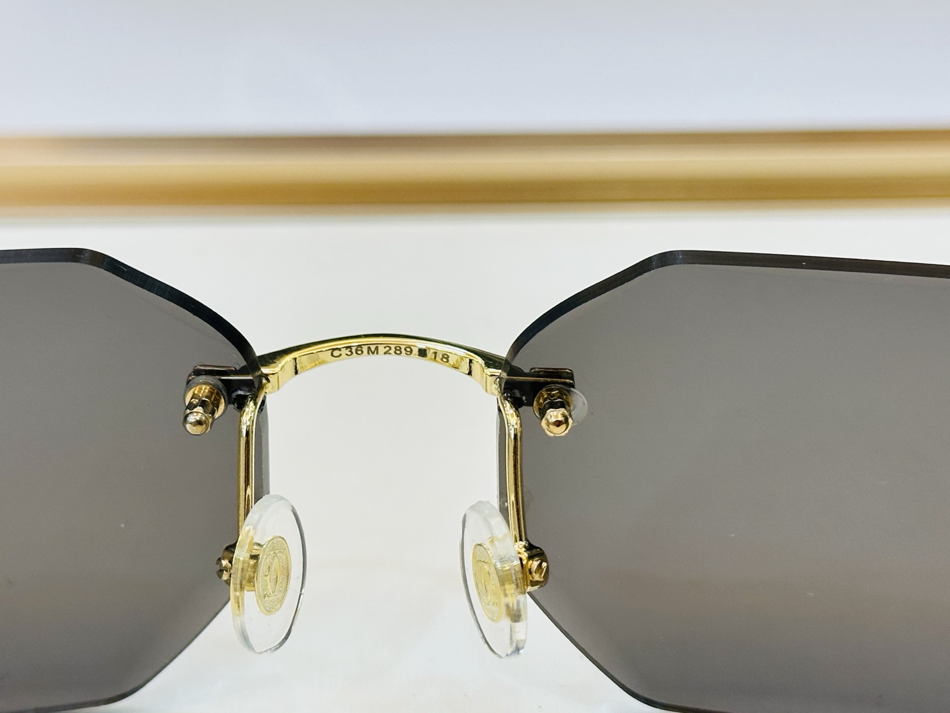 🆕 原版Cartie* 卡家 官网经典款 太阳镜 CT0092O Size：52口18-140 电镀工艺