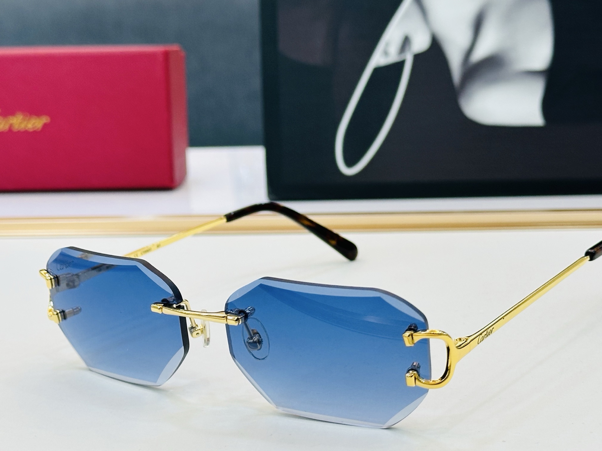 🆕 原版Cartie* 卡家 官网经典款 太阳镜 CT0092O Size：52口18-140 电镀工艺